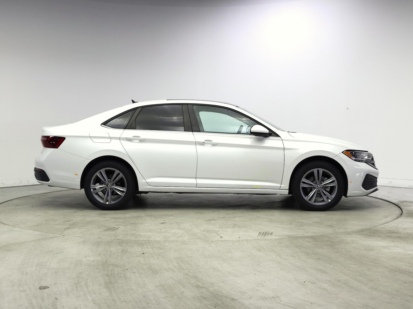 2022 Volkswagen Jetta SE - Photo 8