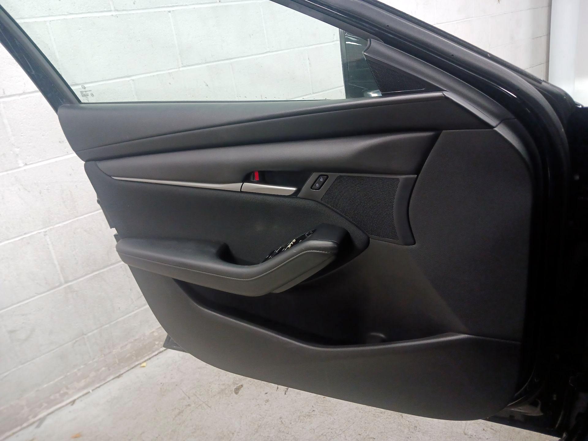 Thumbnail: 2020 Mazda Mazda3 - 12