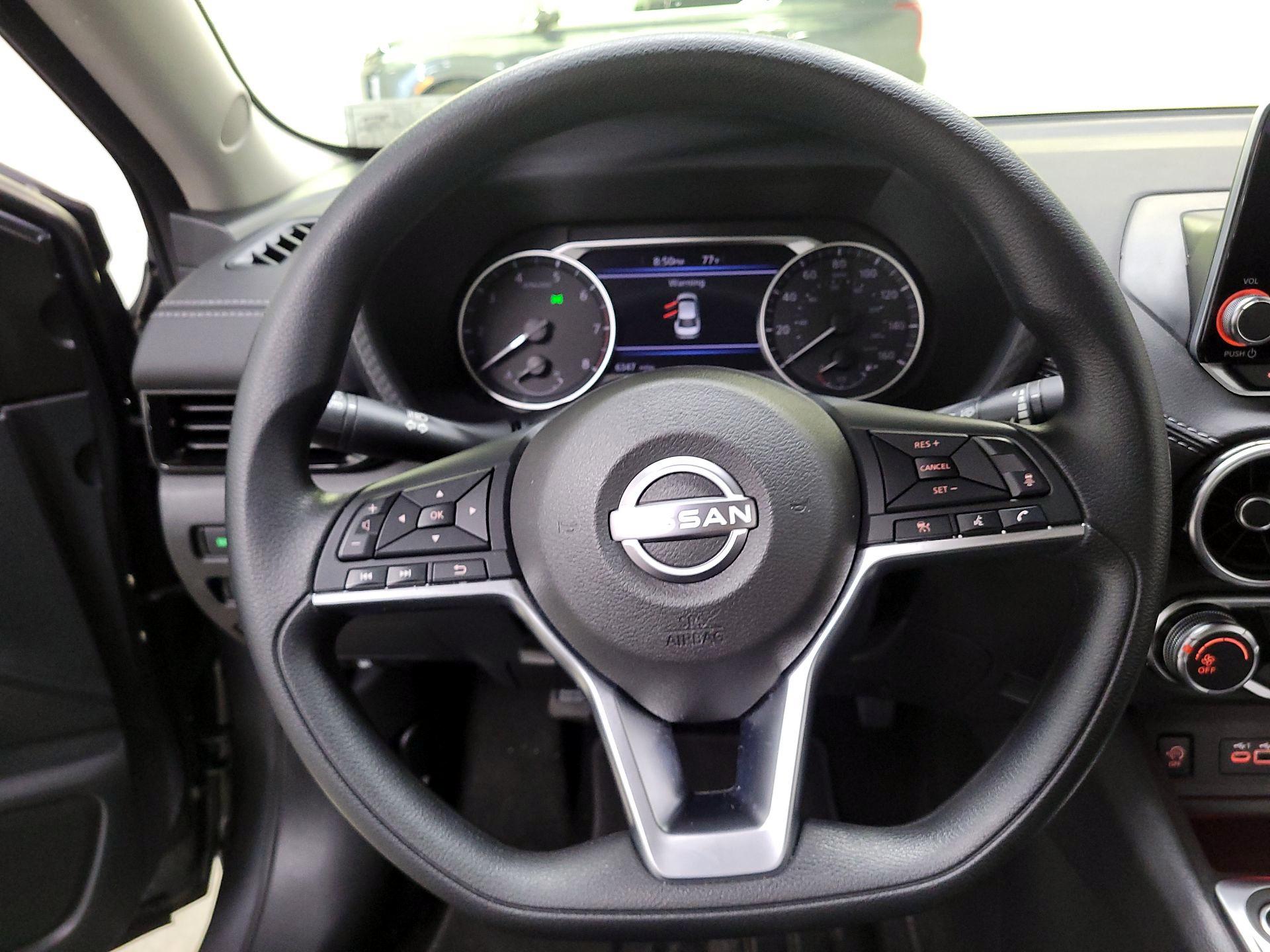 Thumbnail: 2025 Nissan Sentra - 10
