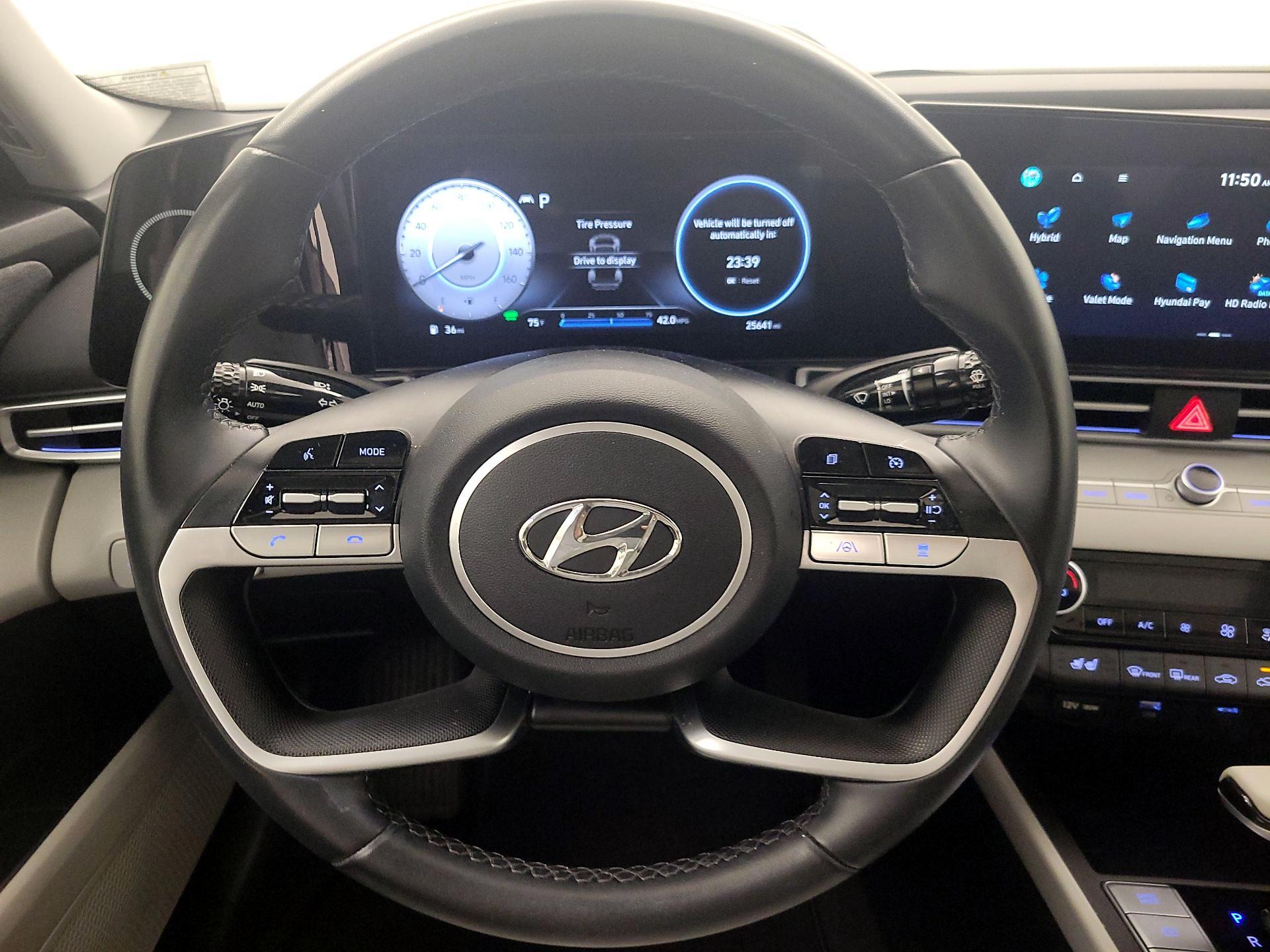 Thumbnail: 2023 Hyundai Elantra - 10