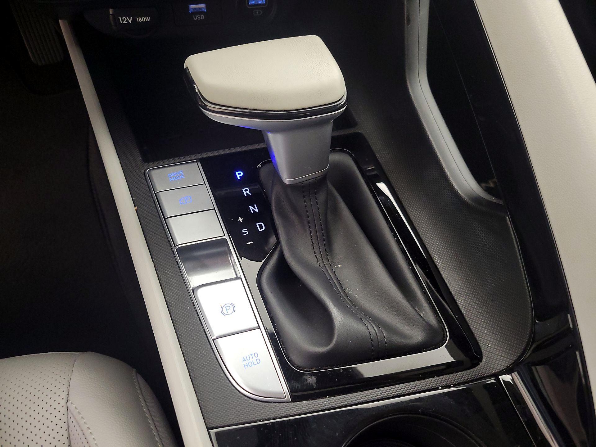 Thumbnail: 2023 Hyundai Elantra - 18