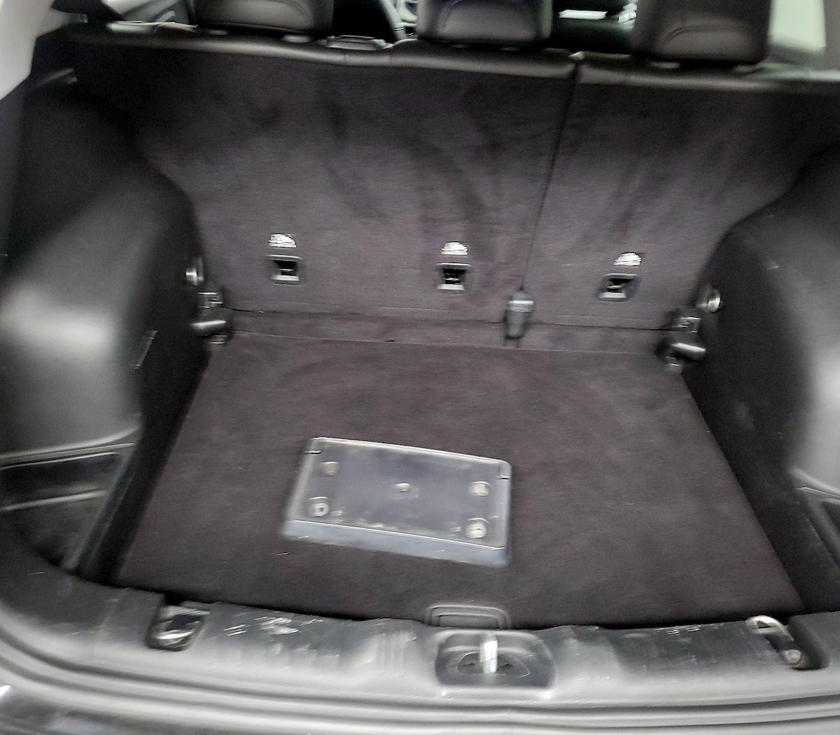 Trunk/Cargo (Seats Up)