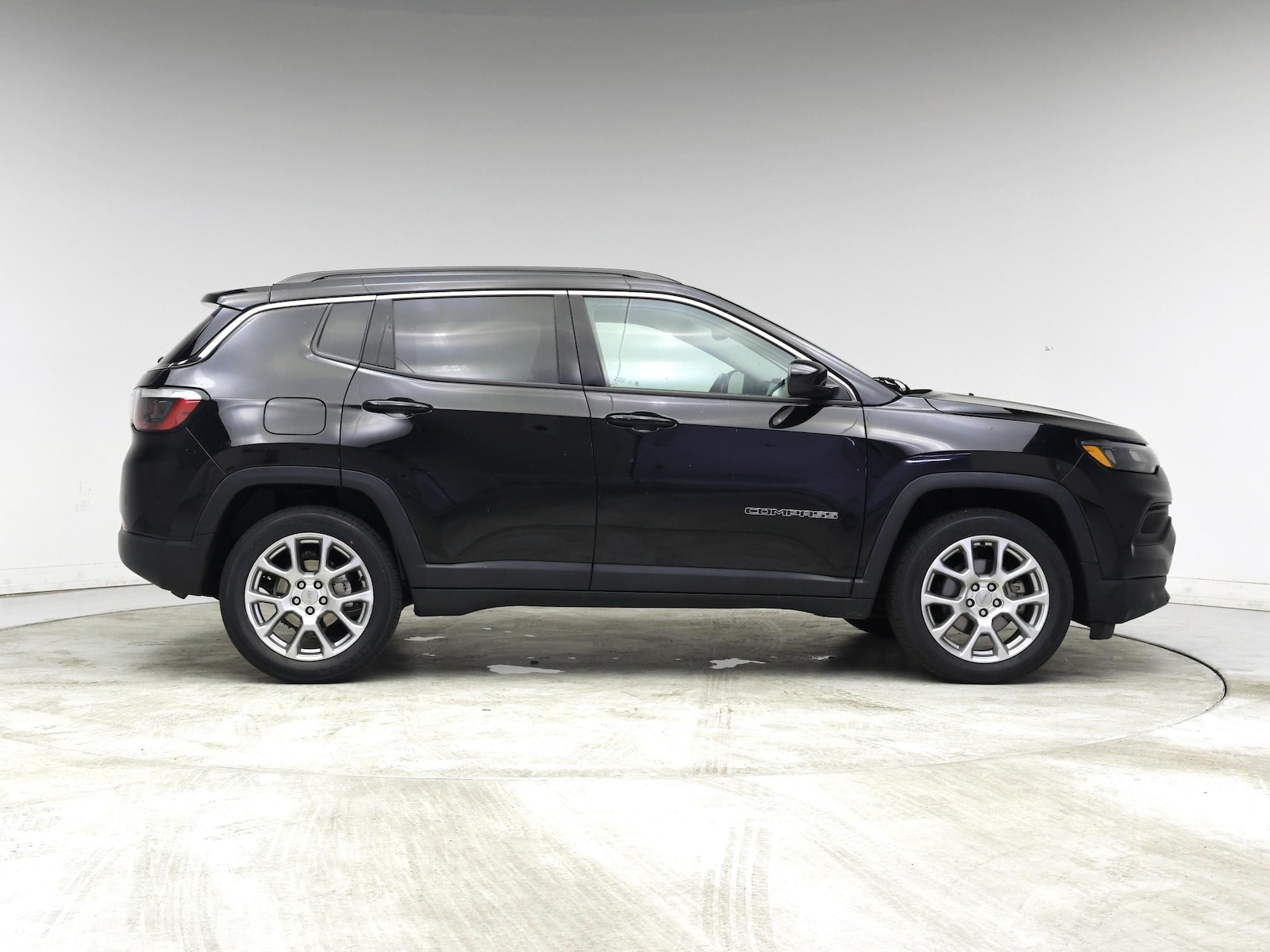 2022 Jeep Compass Latitude Lux - Photo 8