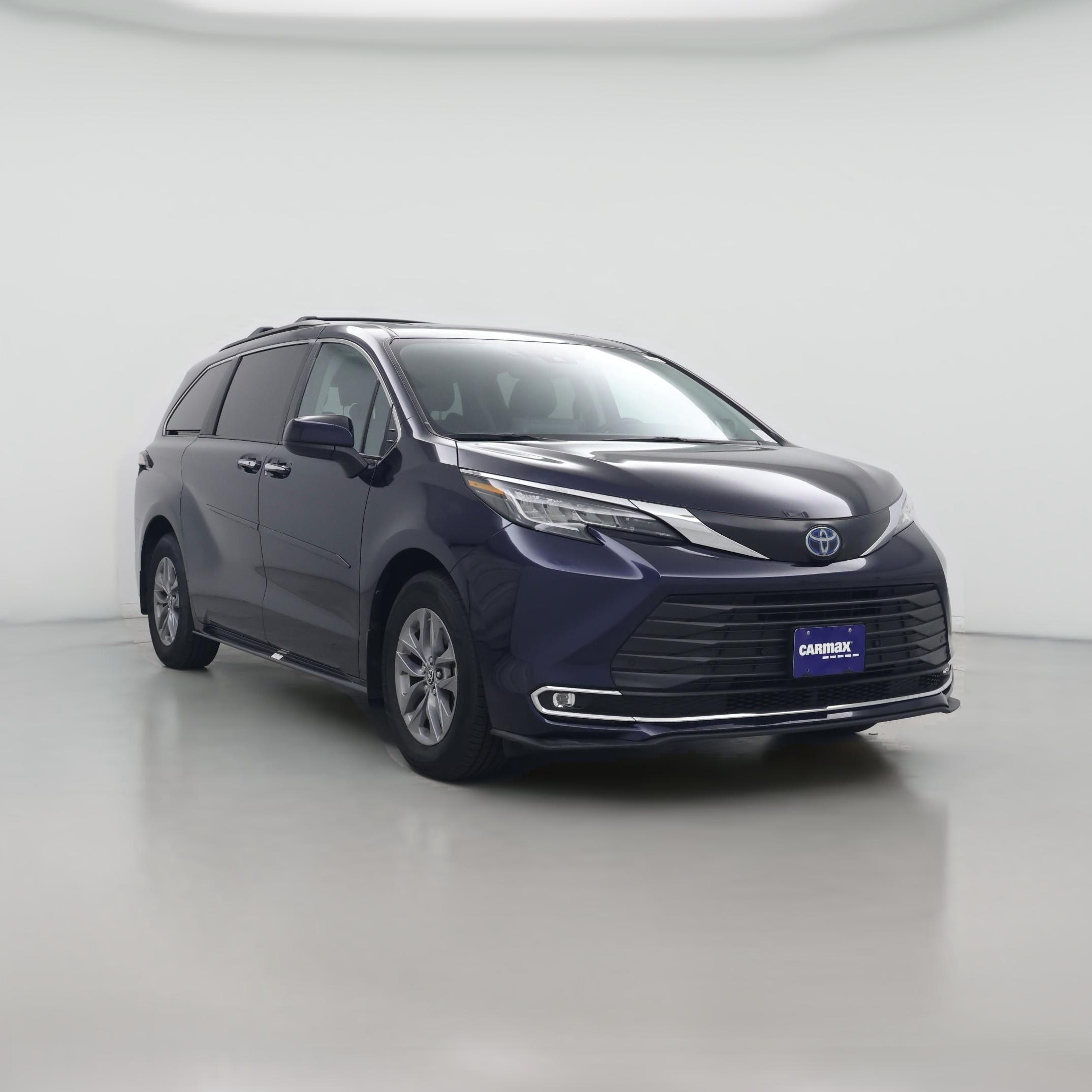 Thumbnail: 2022 Toyota Sienna - 1