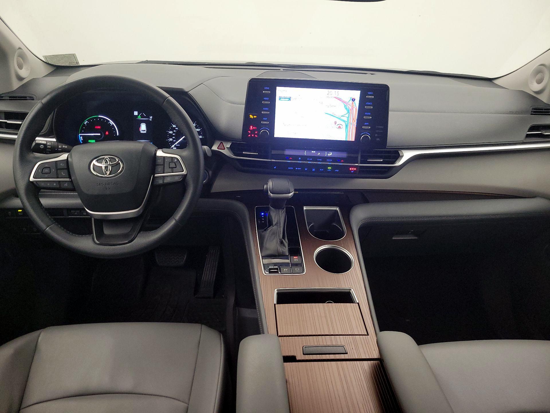 Thumbnail: 2022 Toyota Sienna - 9