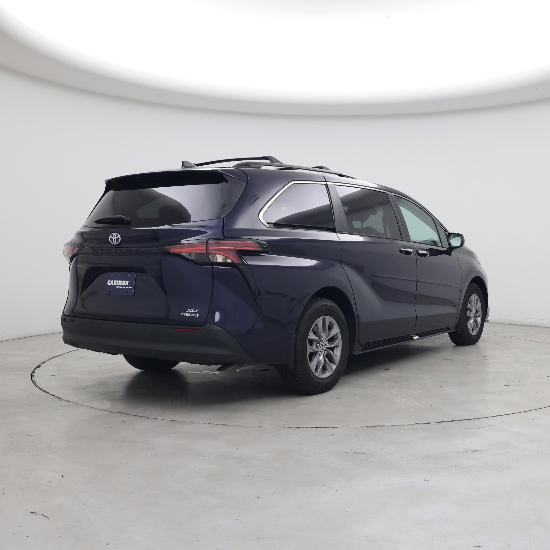 Thumbnail: 2022 Toyota Sienna - 8