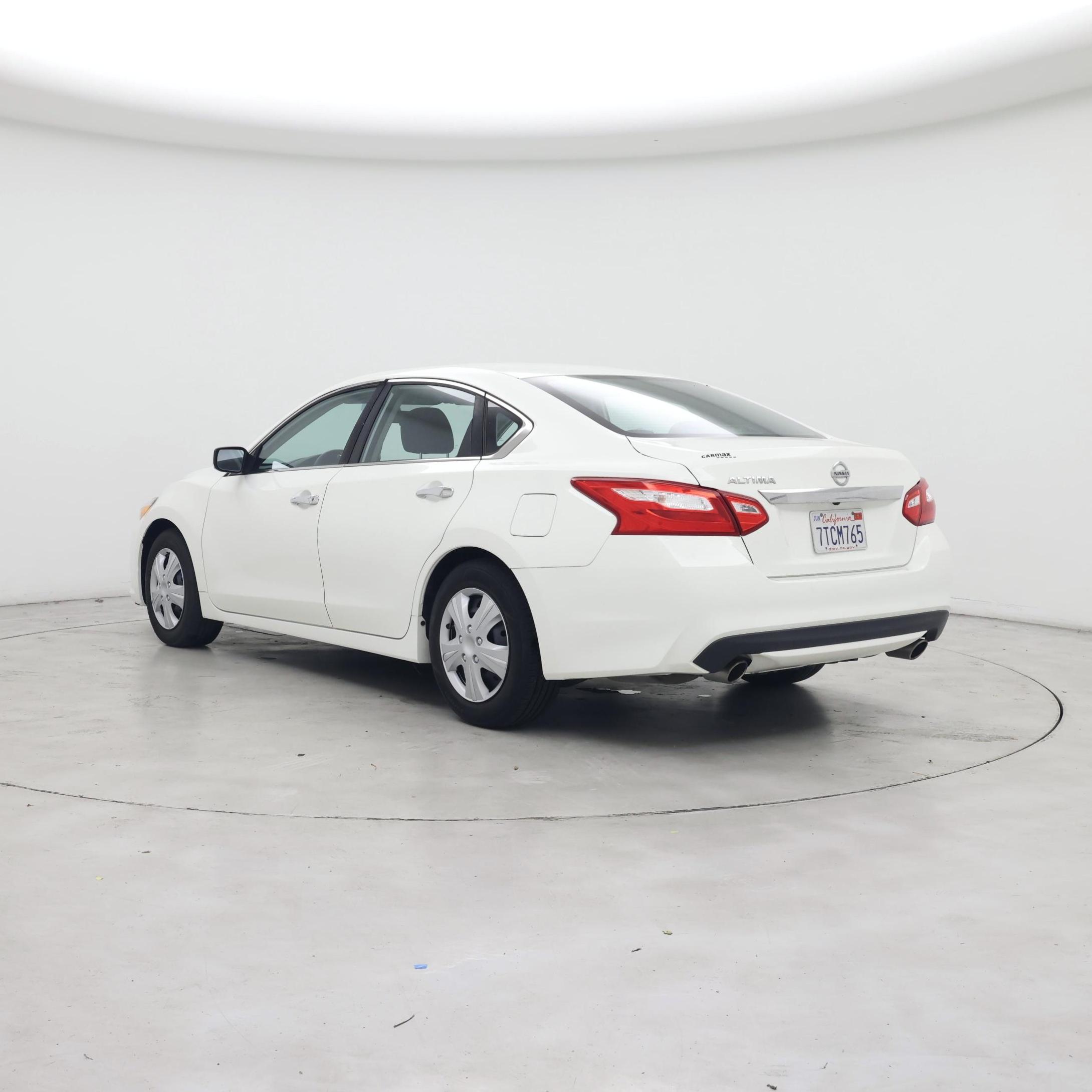 Thumbnail: 2016 Nissan Altima - 2