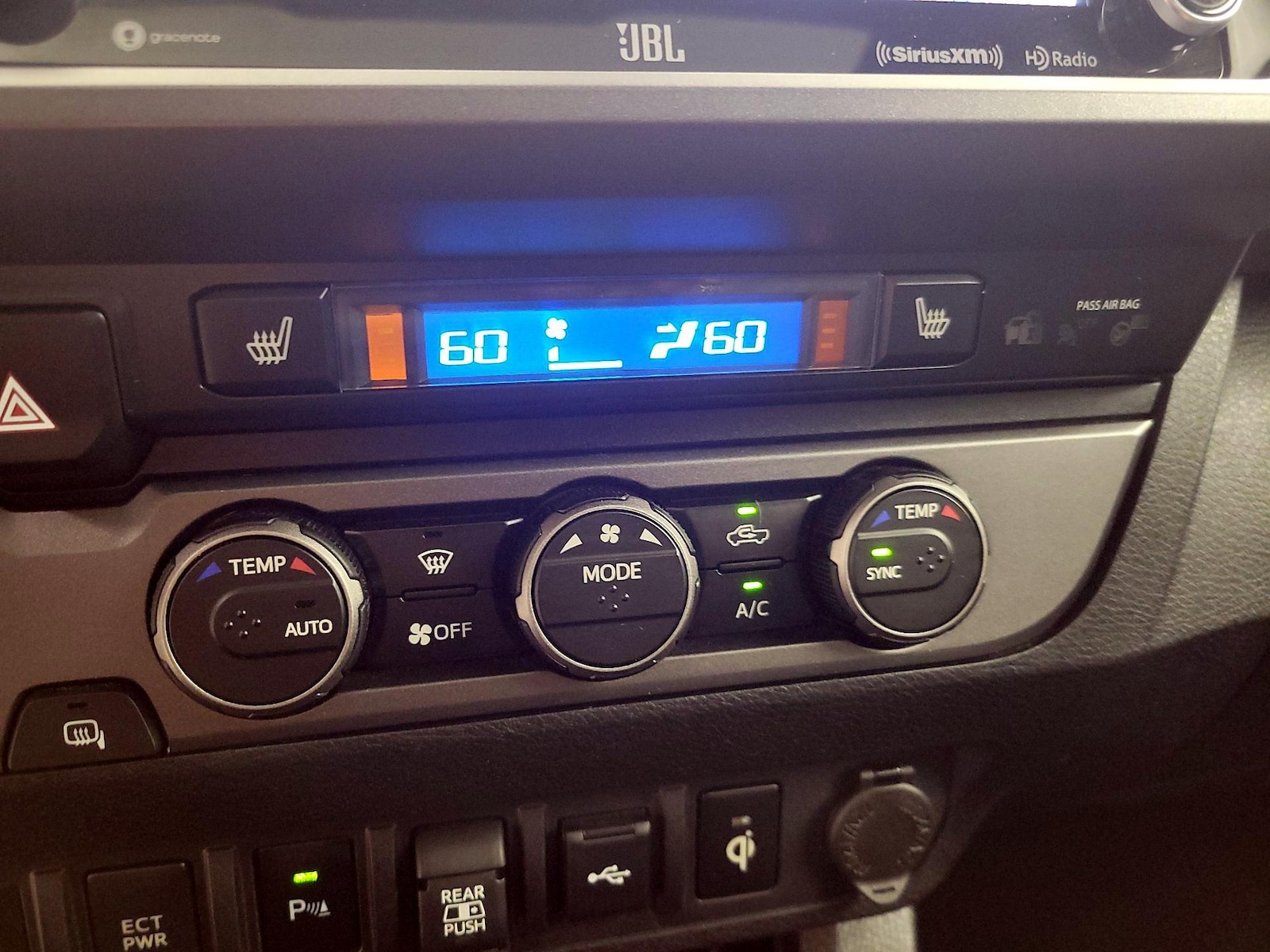 2022 Toyota Tacoma TRD Sport - Photo 18