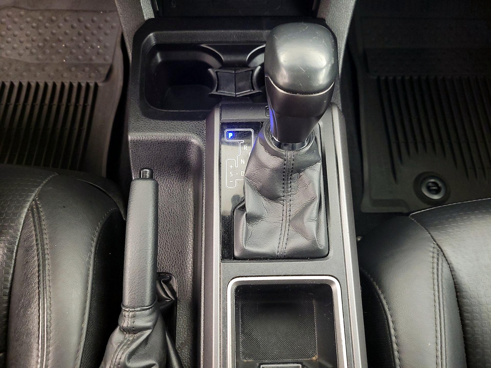 2022 Toyota Tacoma TRD Sport - Photo 19