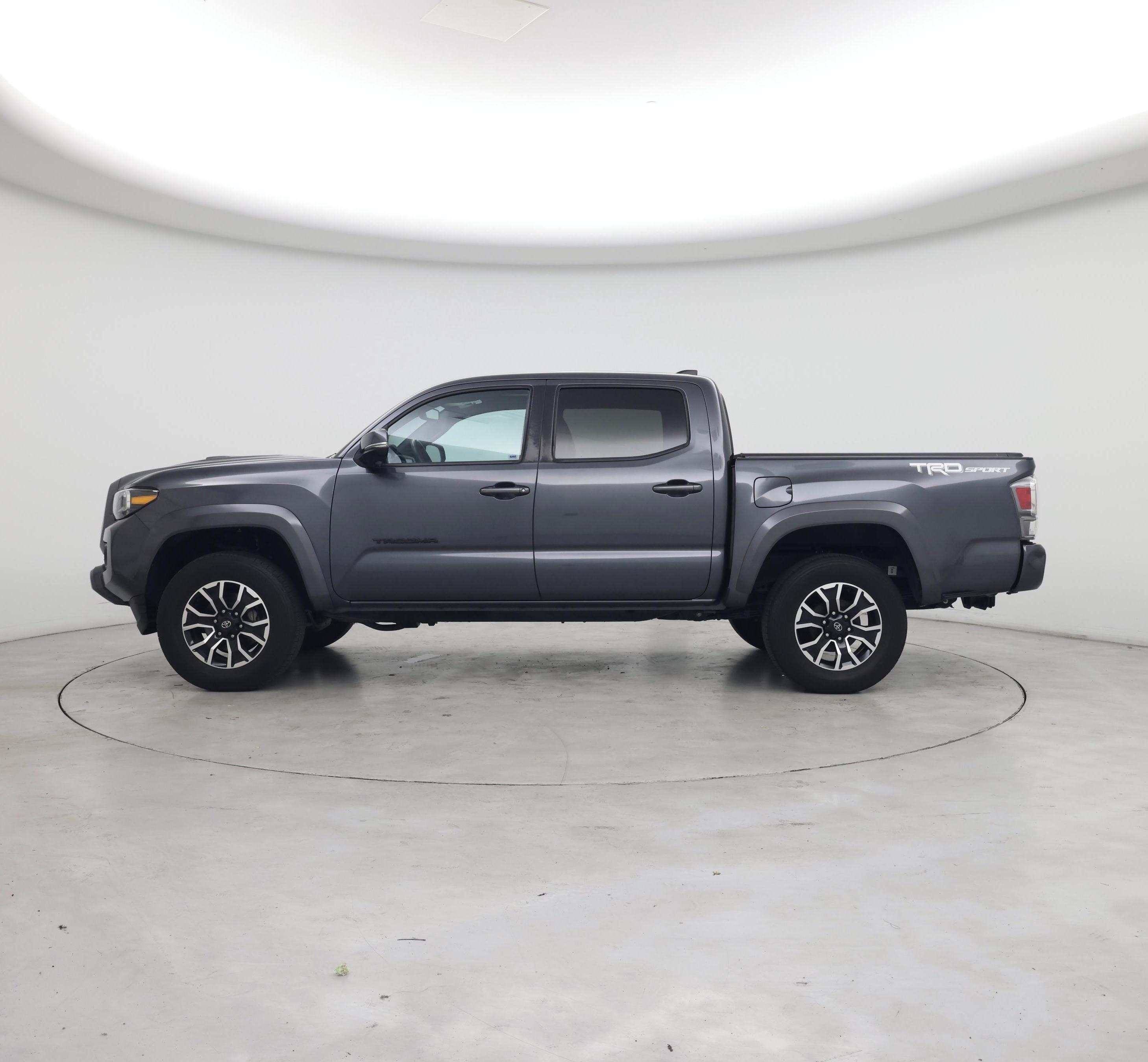 Thumbnail: 2022 Toyota Tacoma - 3
