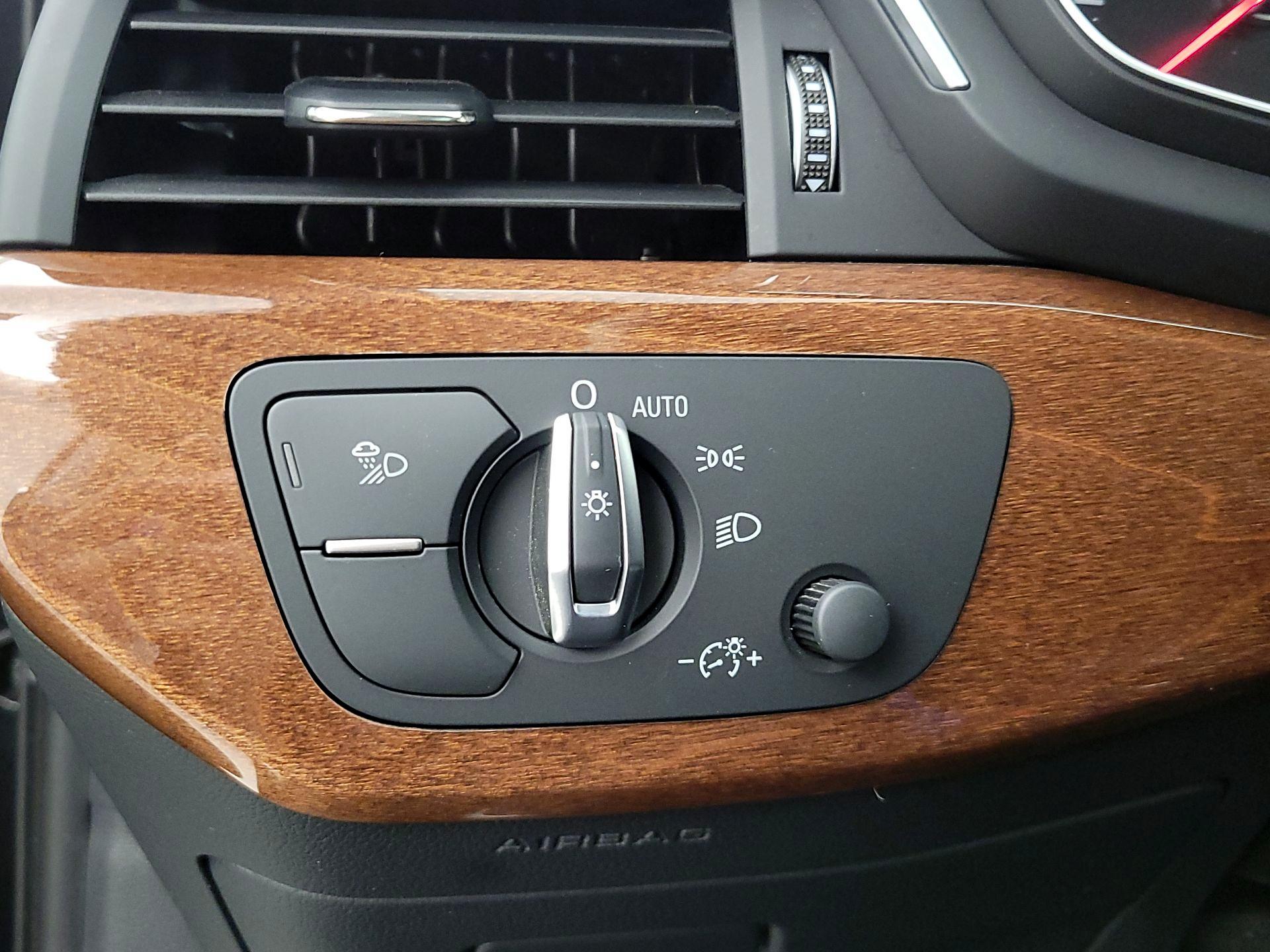 Thumbnail: 2023 Audi A4 - 13