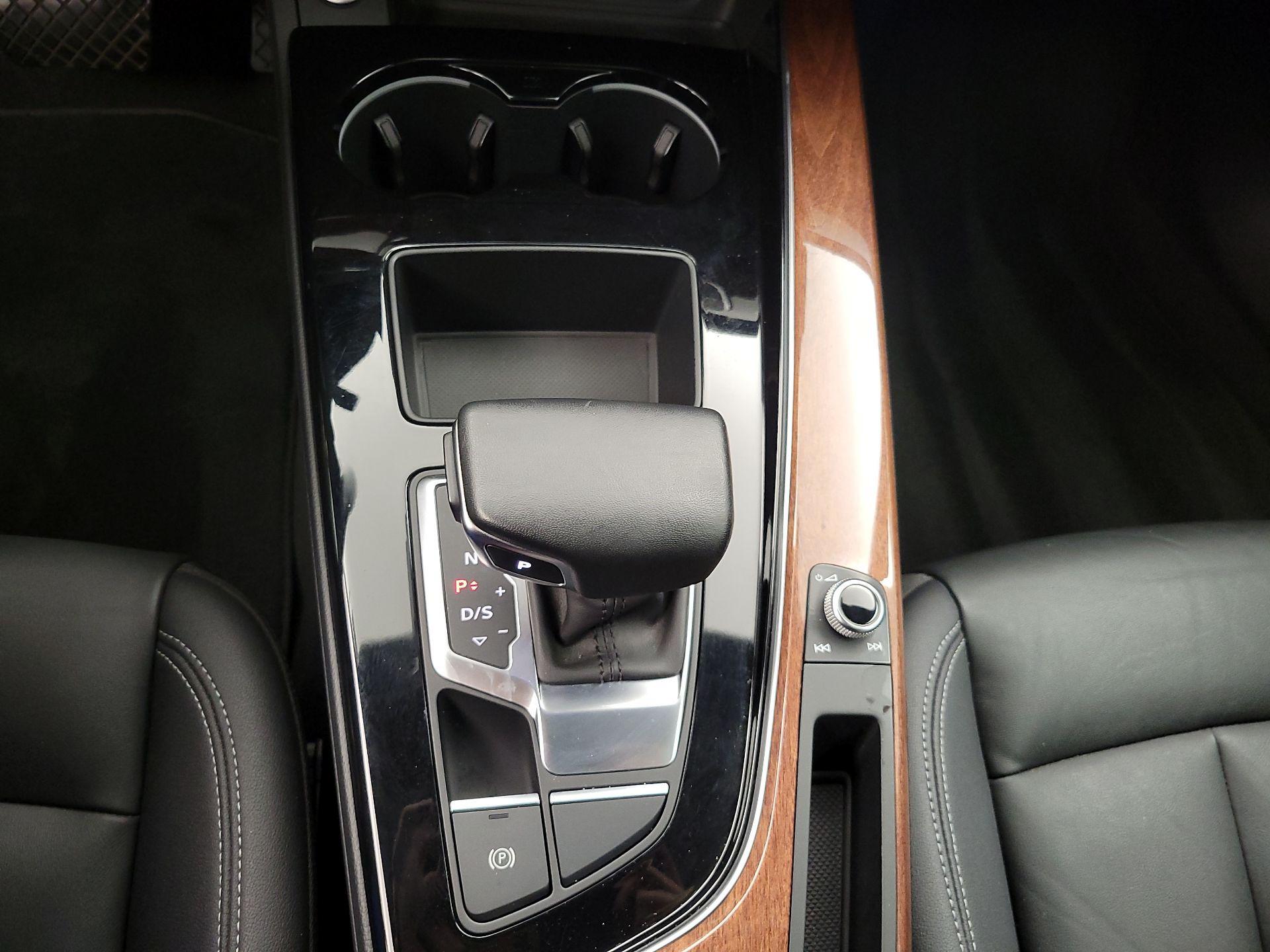 Thumbnail: 2023 Audi A4 - 17