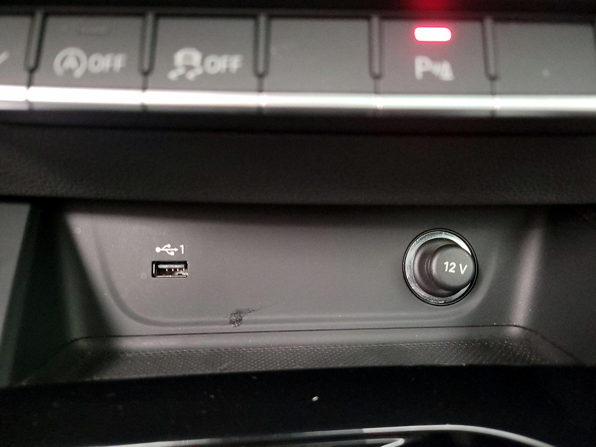 Thumbnail: 2023 Audi A4 - 18