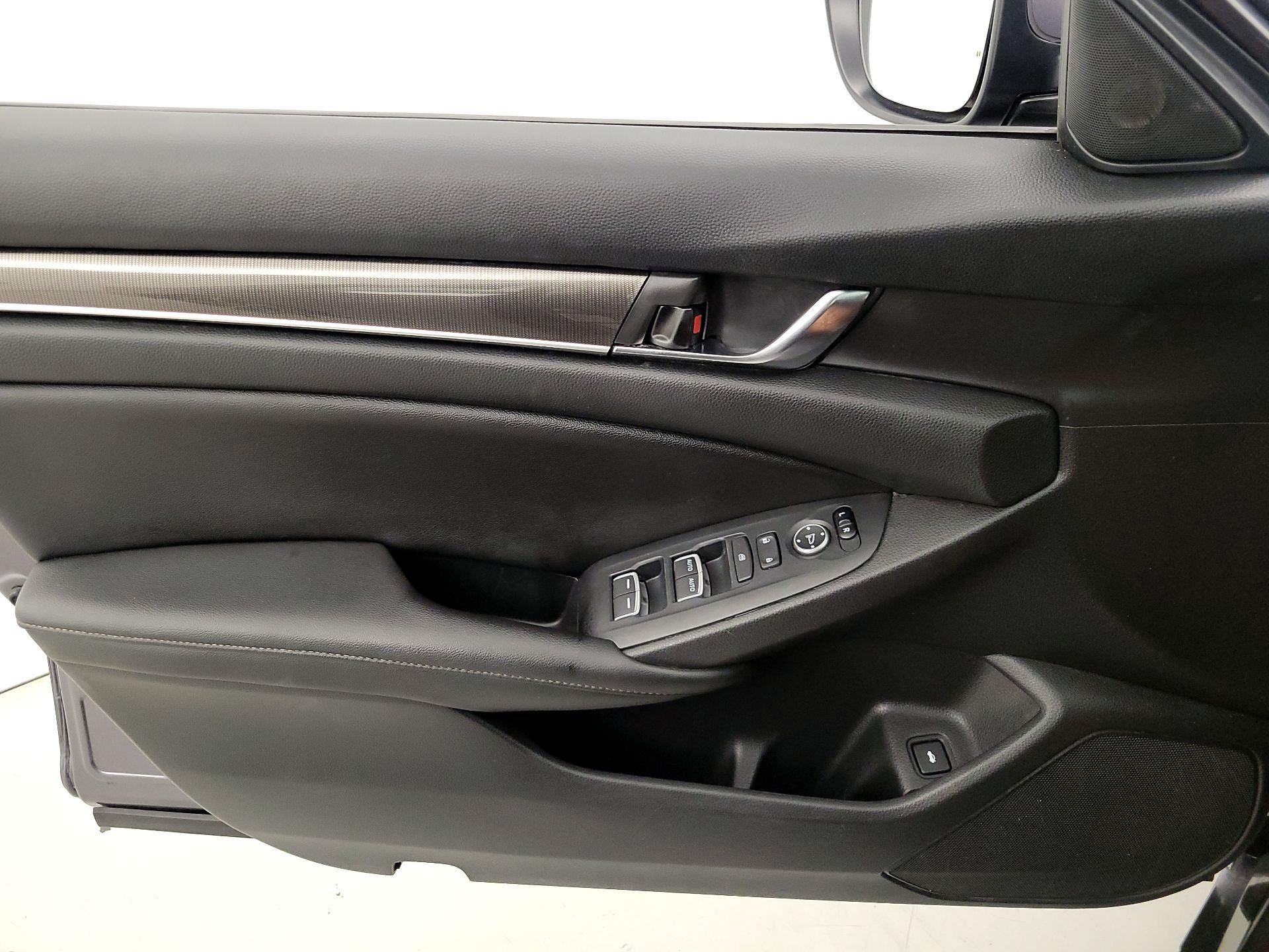 Thumbnail: 2020 Honda Accord - 12