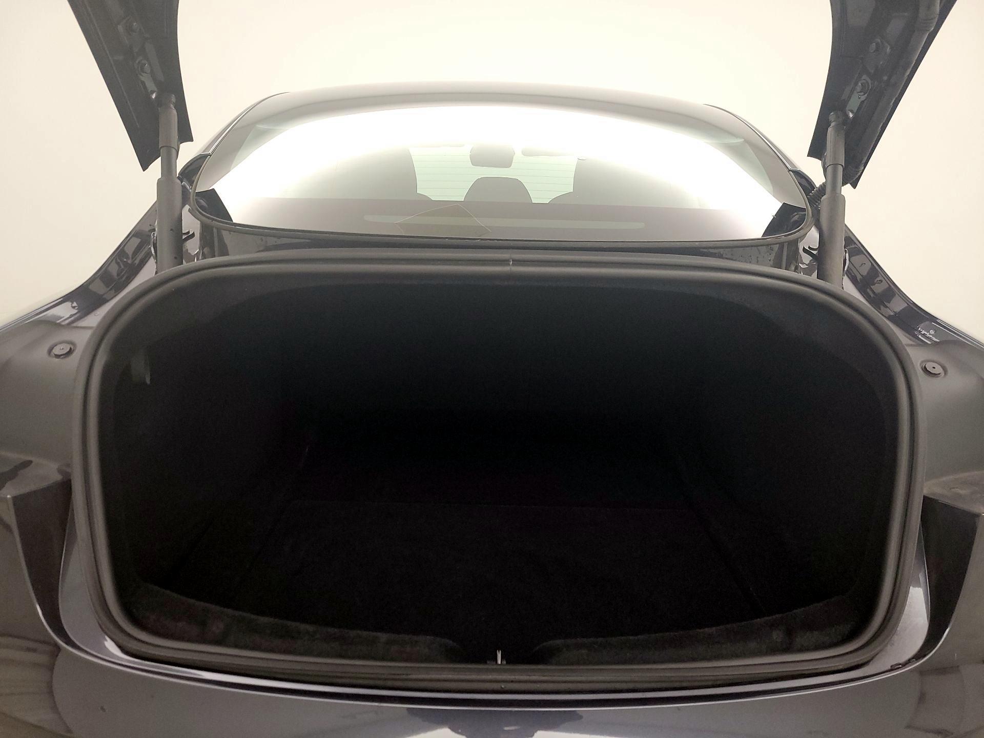 Thumbnail: 2025 Tesla Model 3 - 18