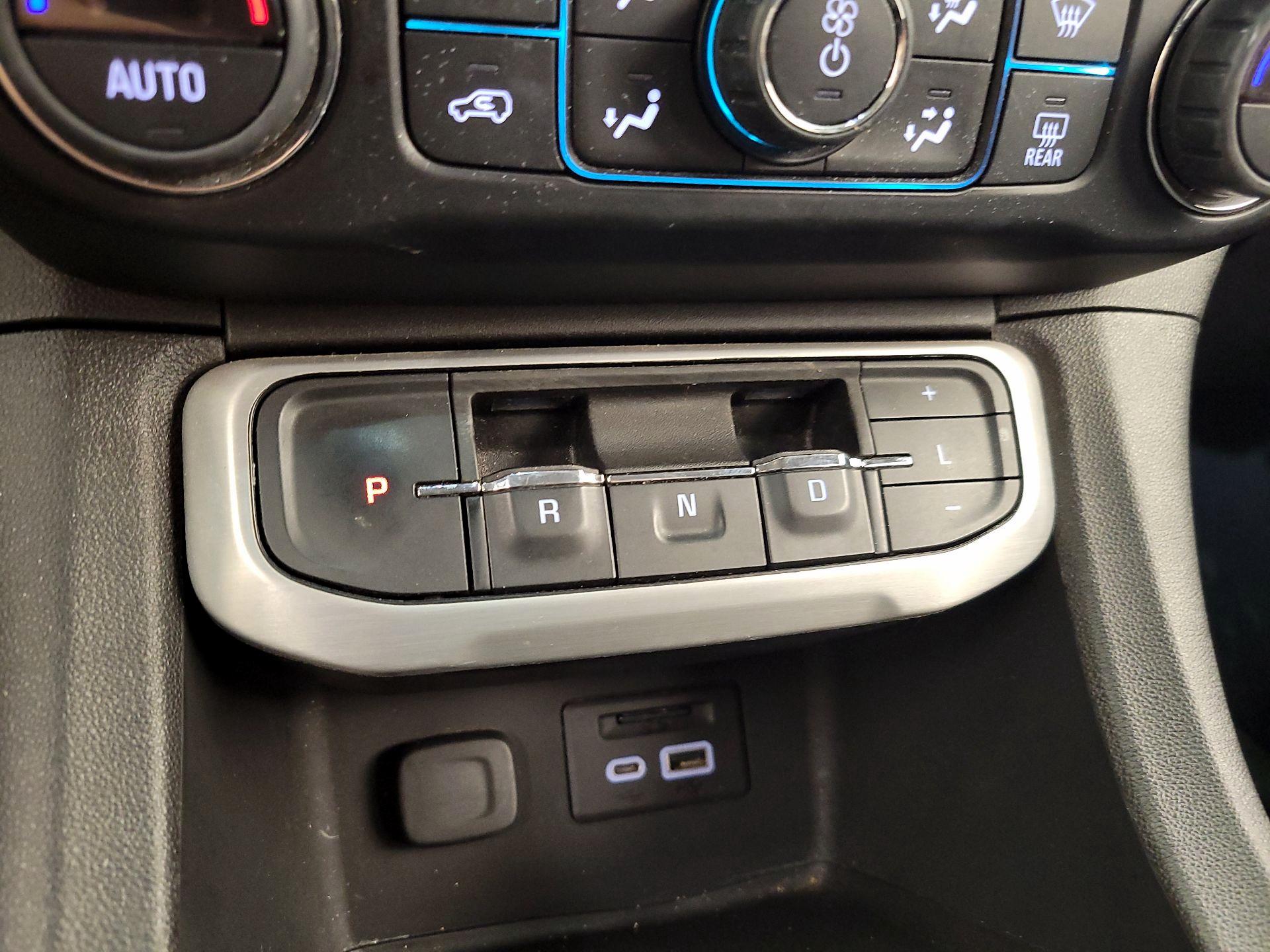 Thumbnail: 2023 GMC Acadia - 17