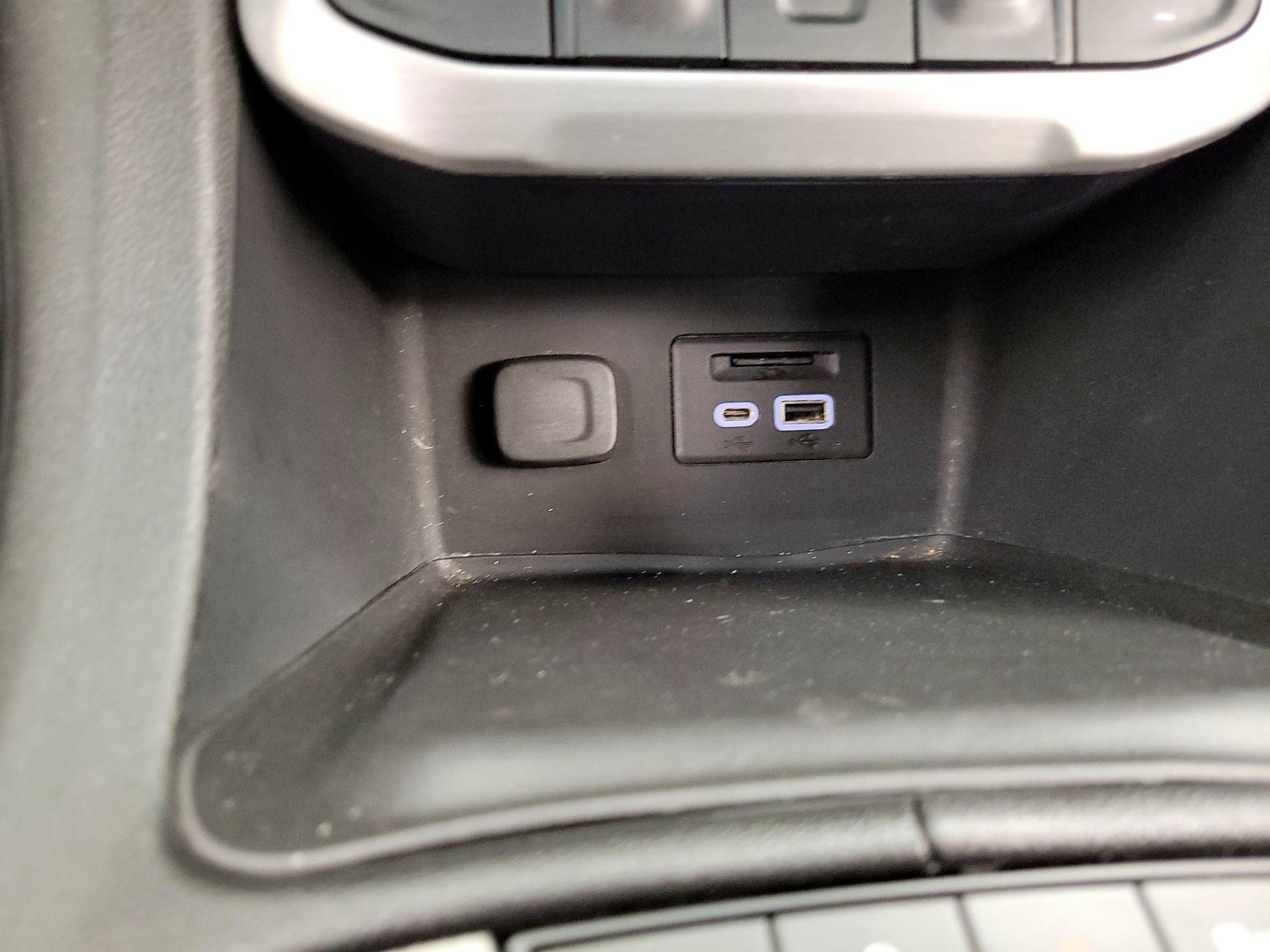 Thumbnail: 2023 GMC Acadia - 18