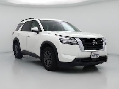 2022 Nissan Pathfinder SV