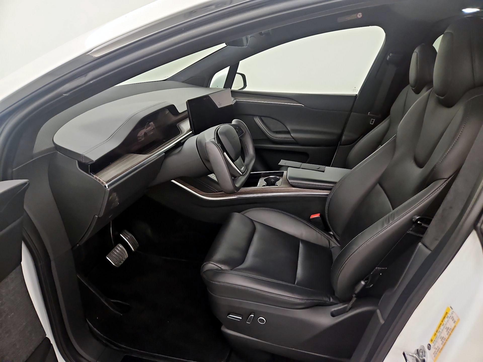 Thumbnail: 2022 Tesla Model X - 11