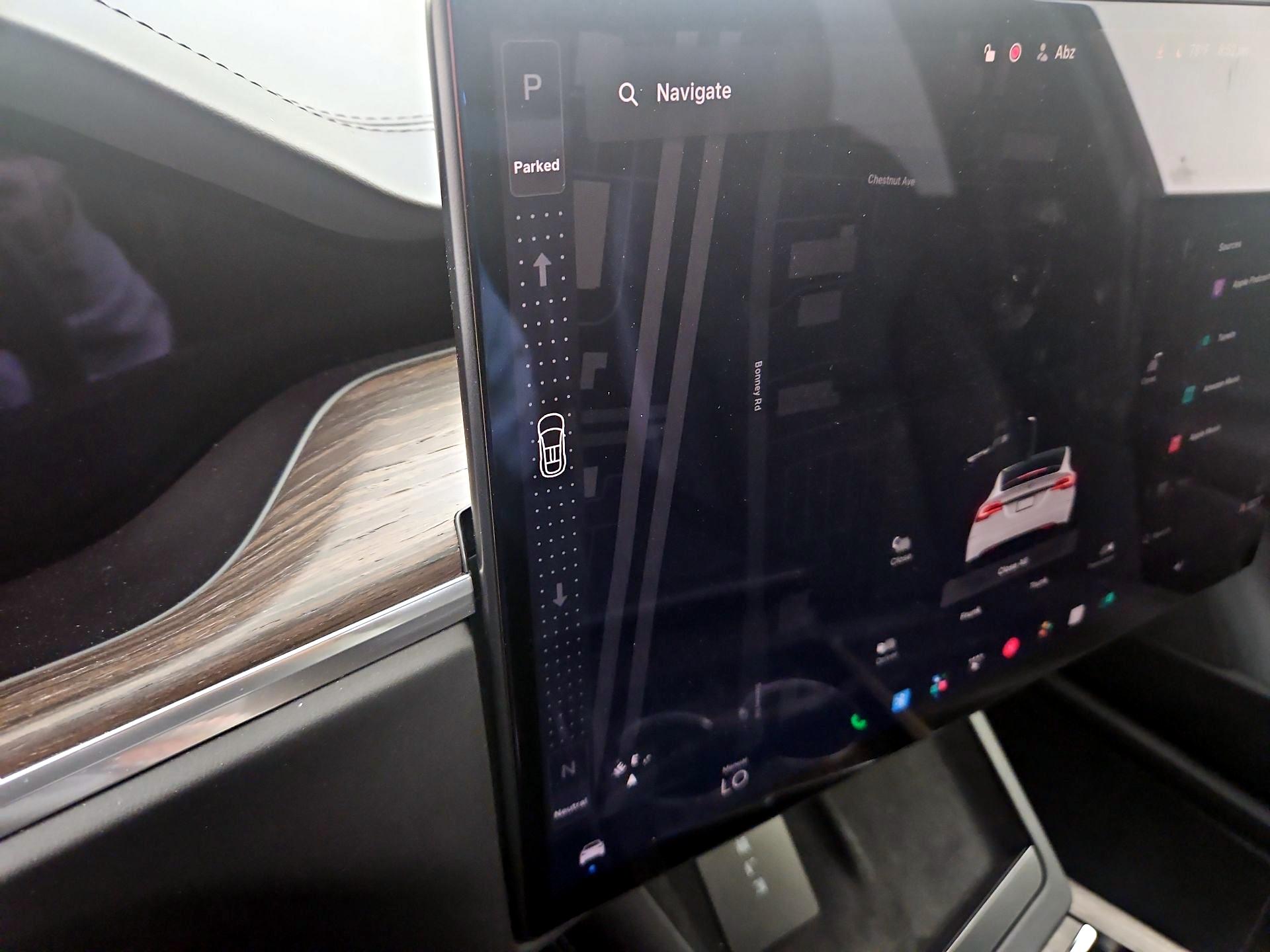 Thumbnail: 2022 Tesla Model X - 17