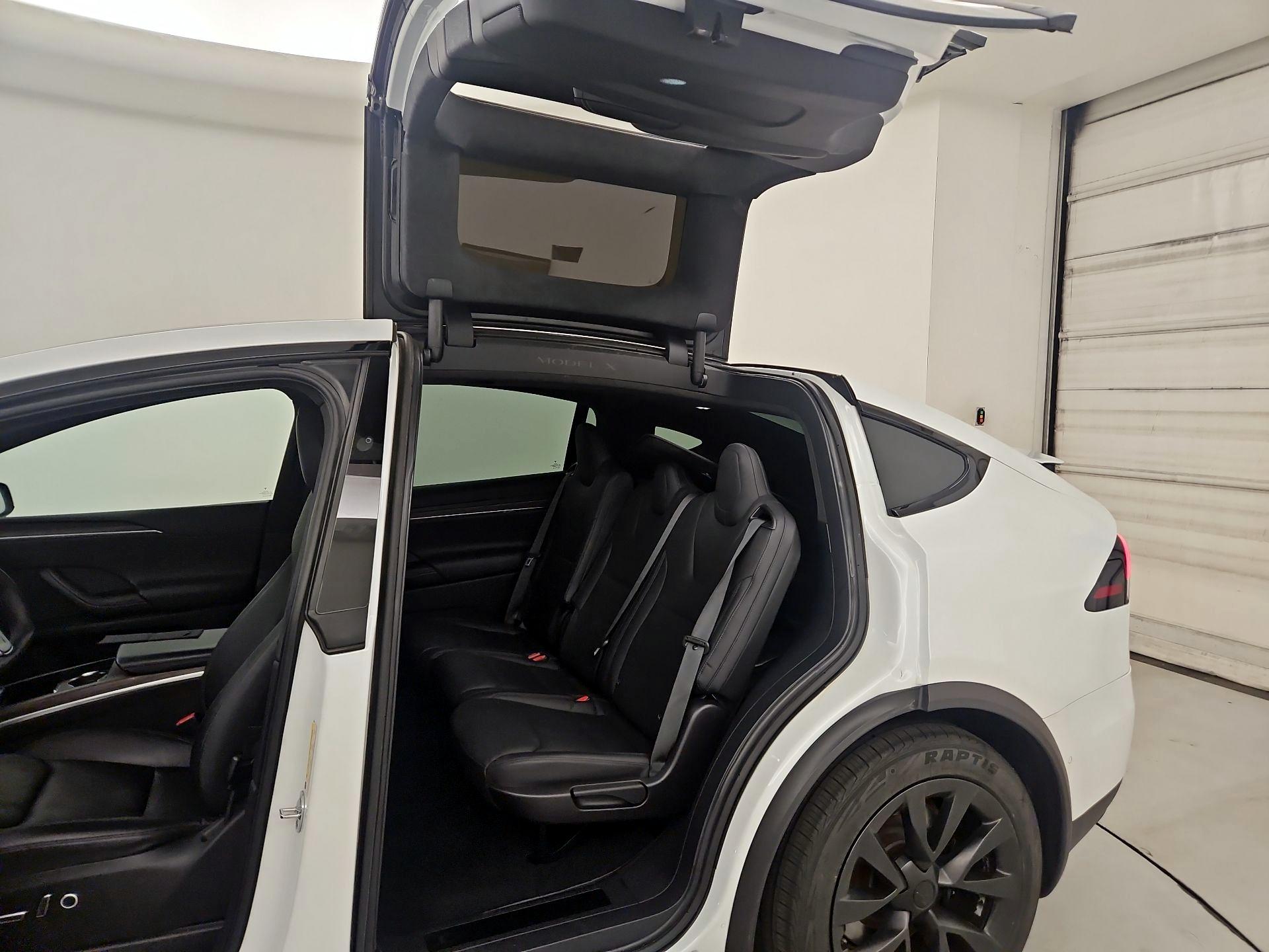Thumbnail: 2022 Tesla Model X - 19