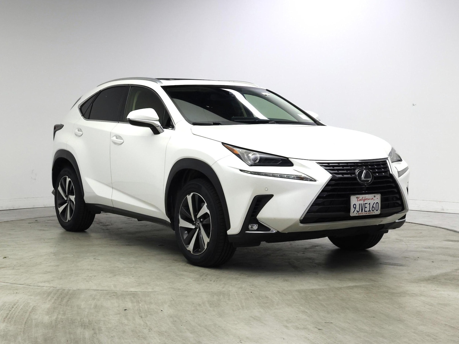 2020 Lexus NX 300 - Photo 2