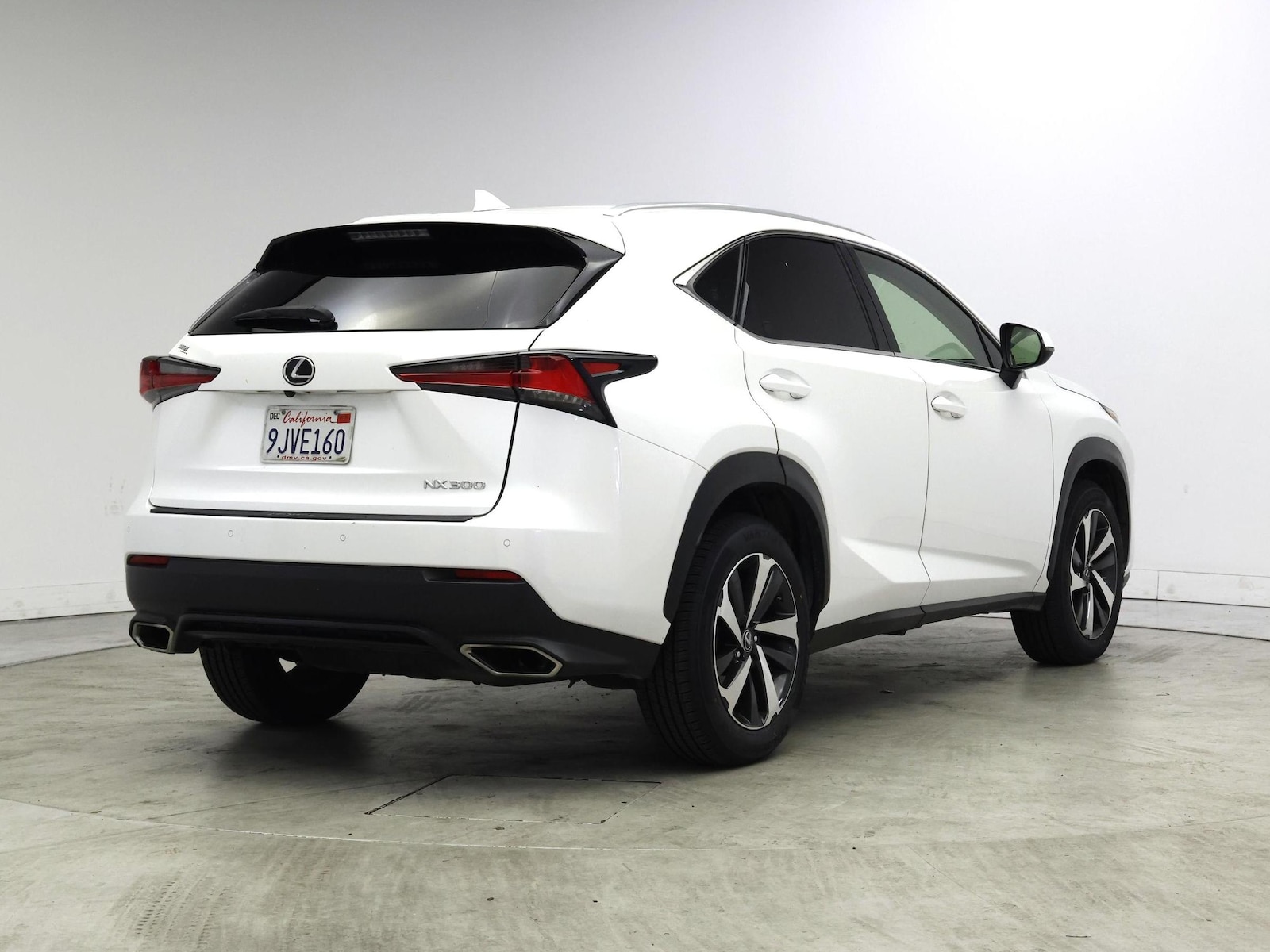 2020 Lexus NX 300 - Photo 9