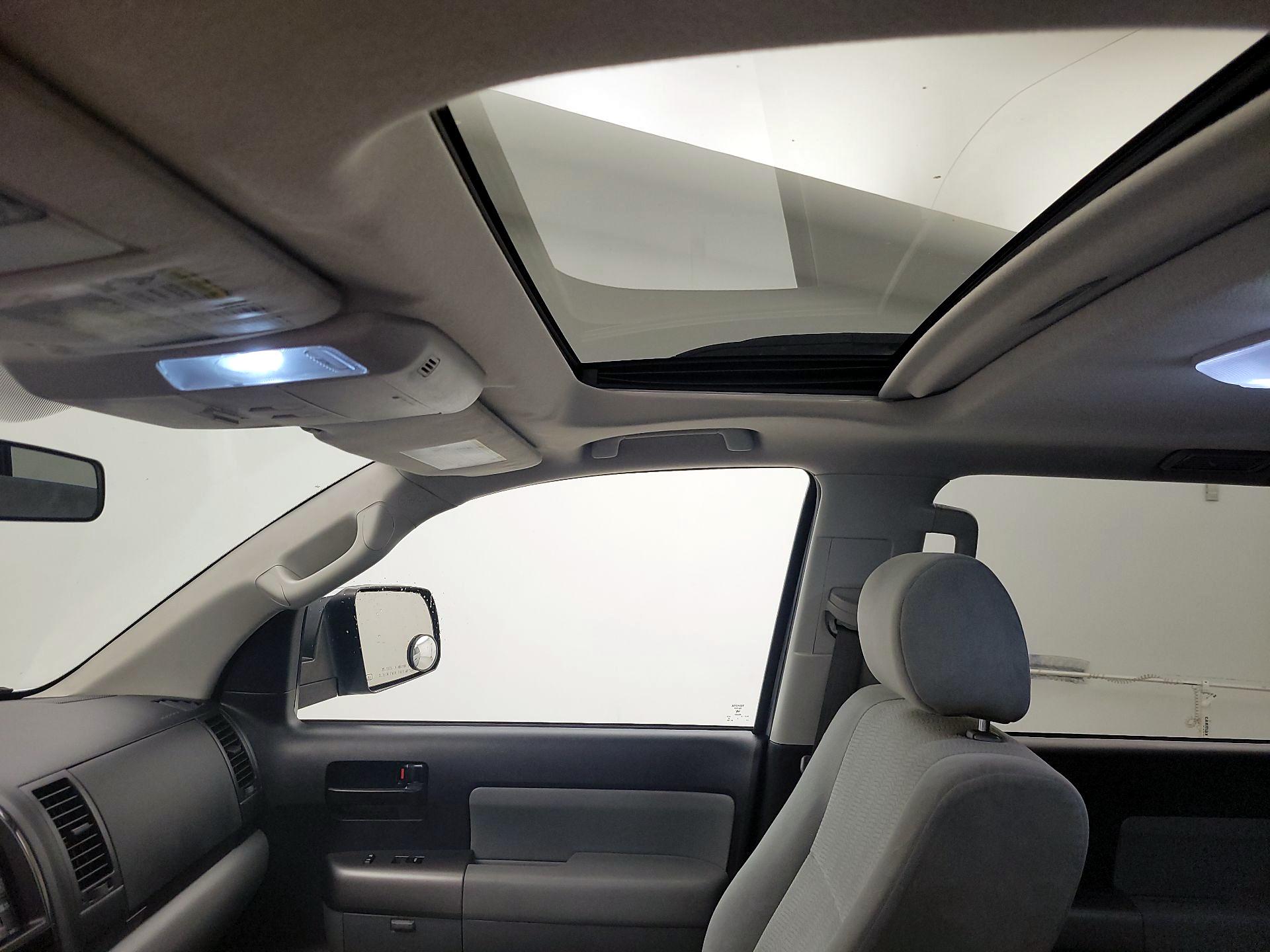 Thumbnail: 2017 Toyota Sequoia - 19