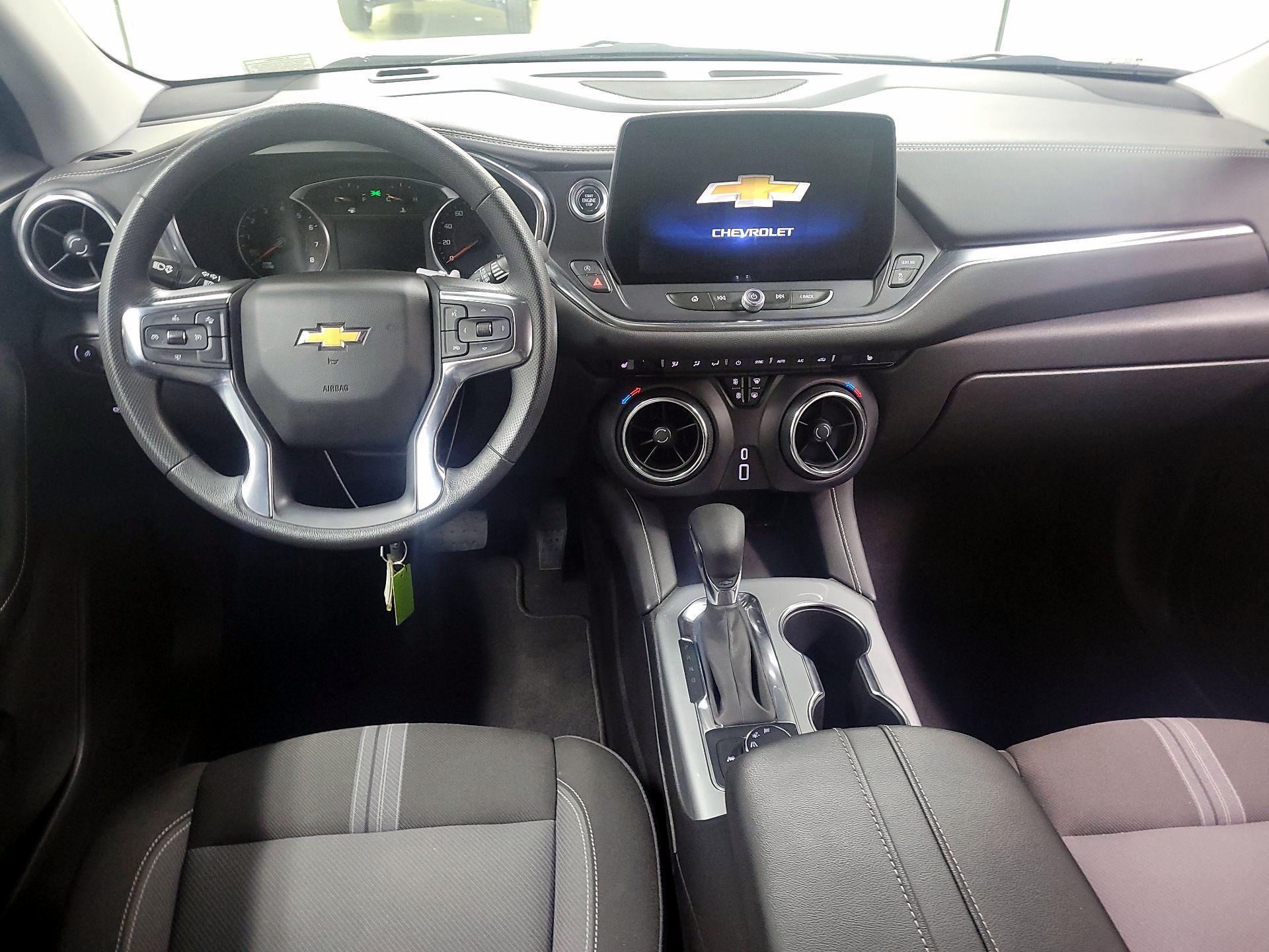 Thumbnail: 2025 Chevrolet Blazer - 9