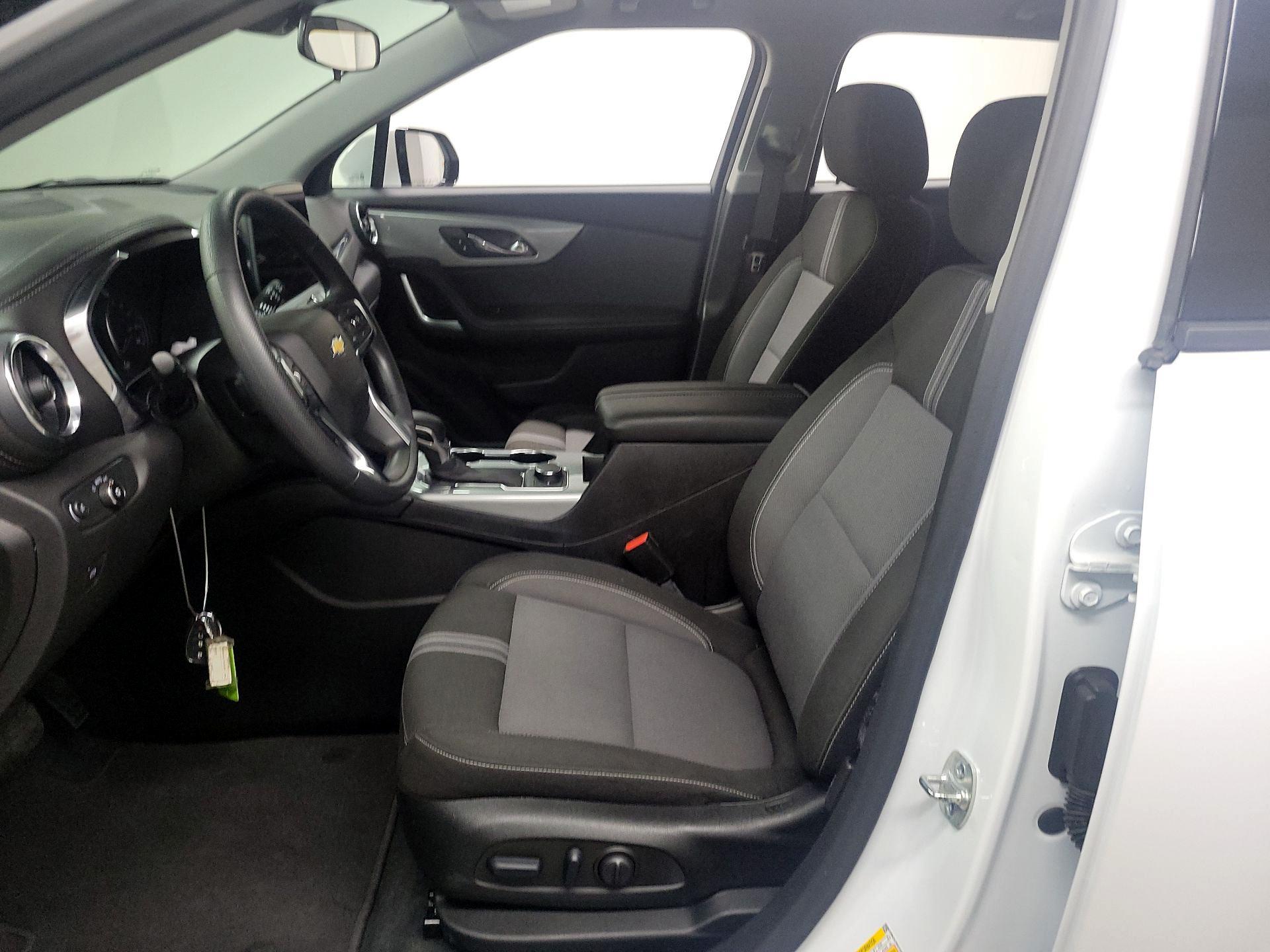 Thumbnail: 2025 Chevrolet Blazer - 11