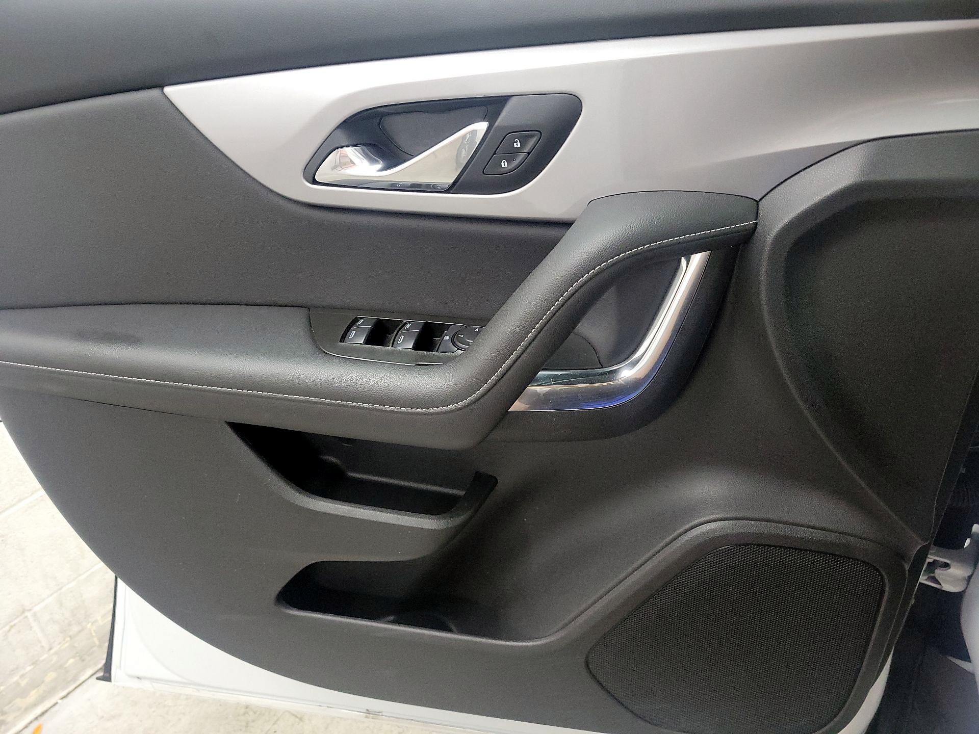 Thumbnail: 2025 Chevrolet Blazer - 12