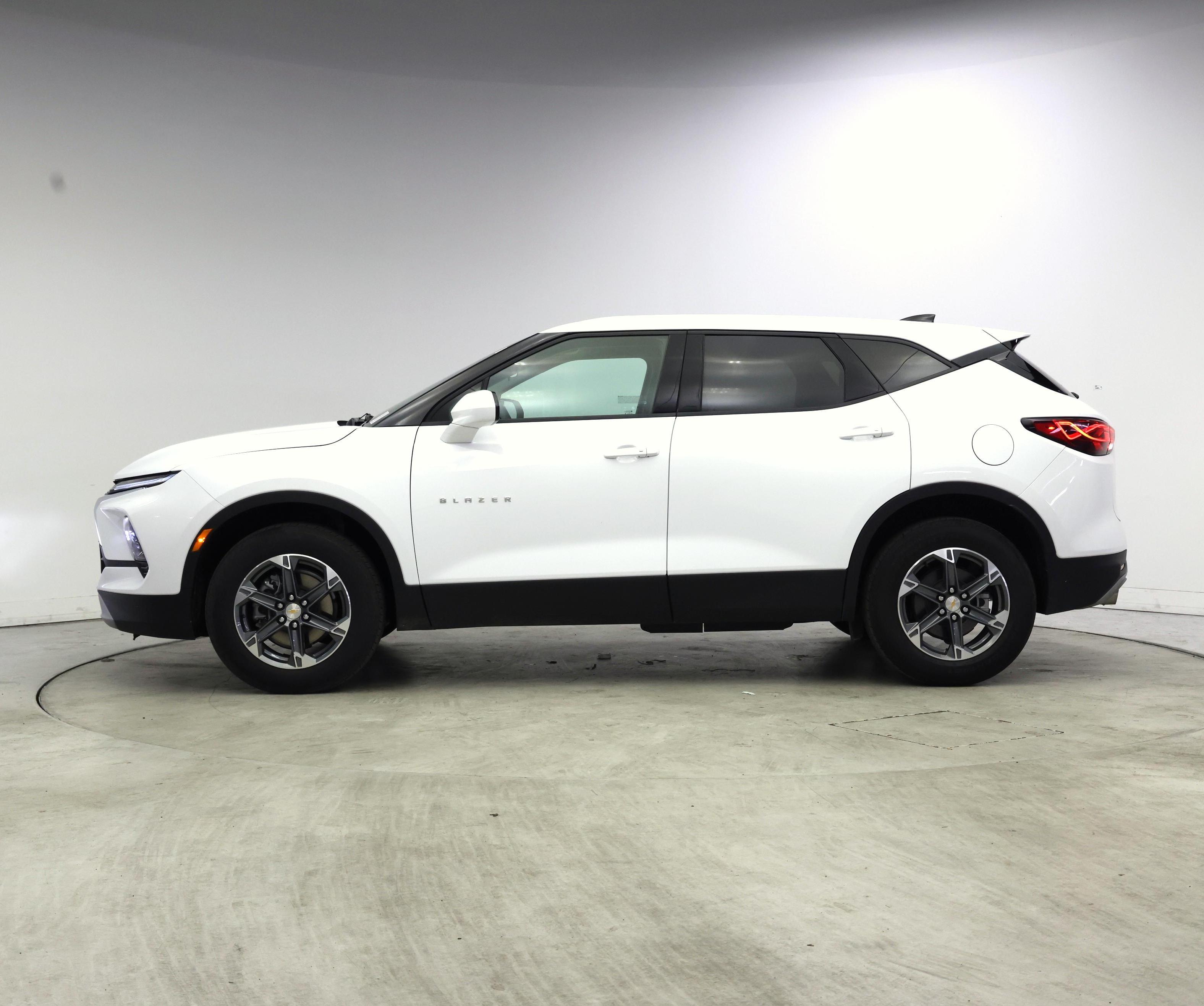 Thumbnail: 2025 Chevrolet Blazer - 3