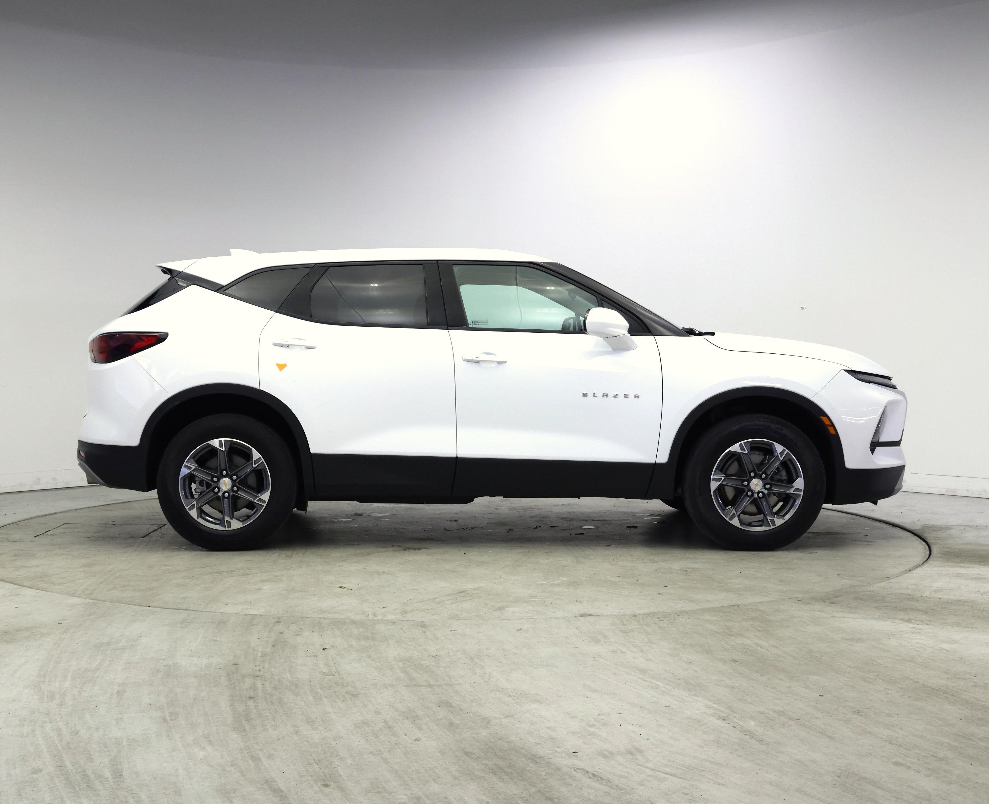 Thumbnail: 2025 Chevrolet Blazer - 7