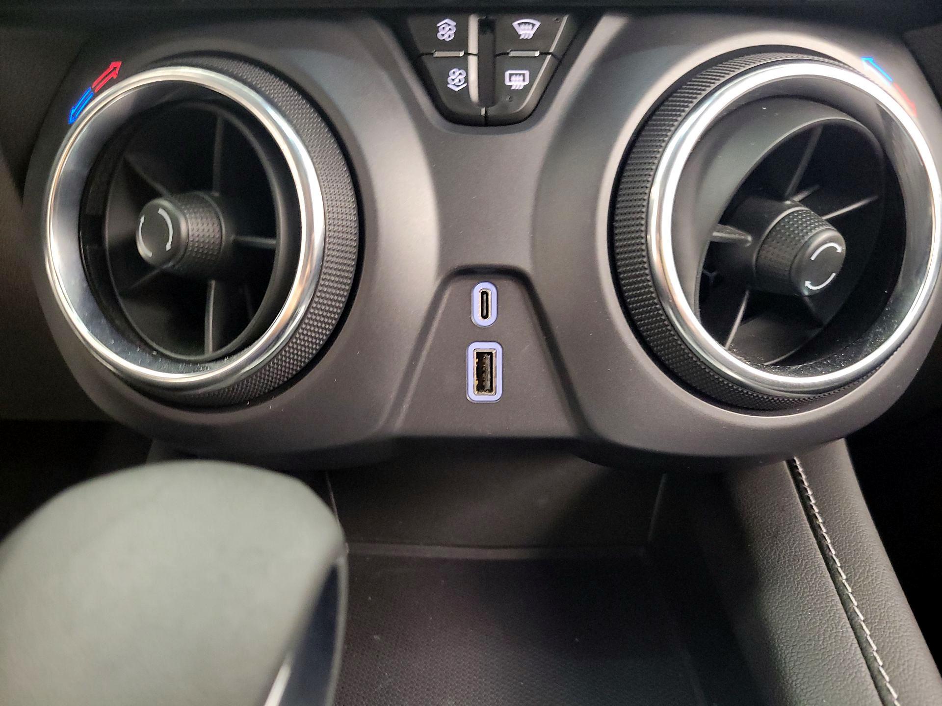 Thumbnail: 2025 Chevrolet Blazer - 18