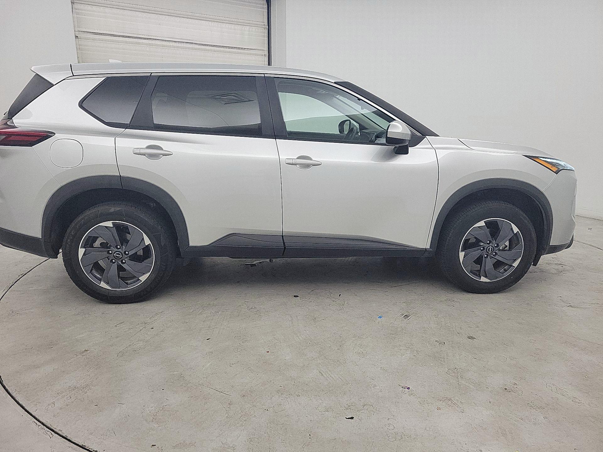 Thumbnail: 2025 Nissan Rogue - 4