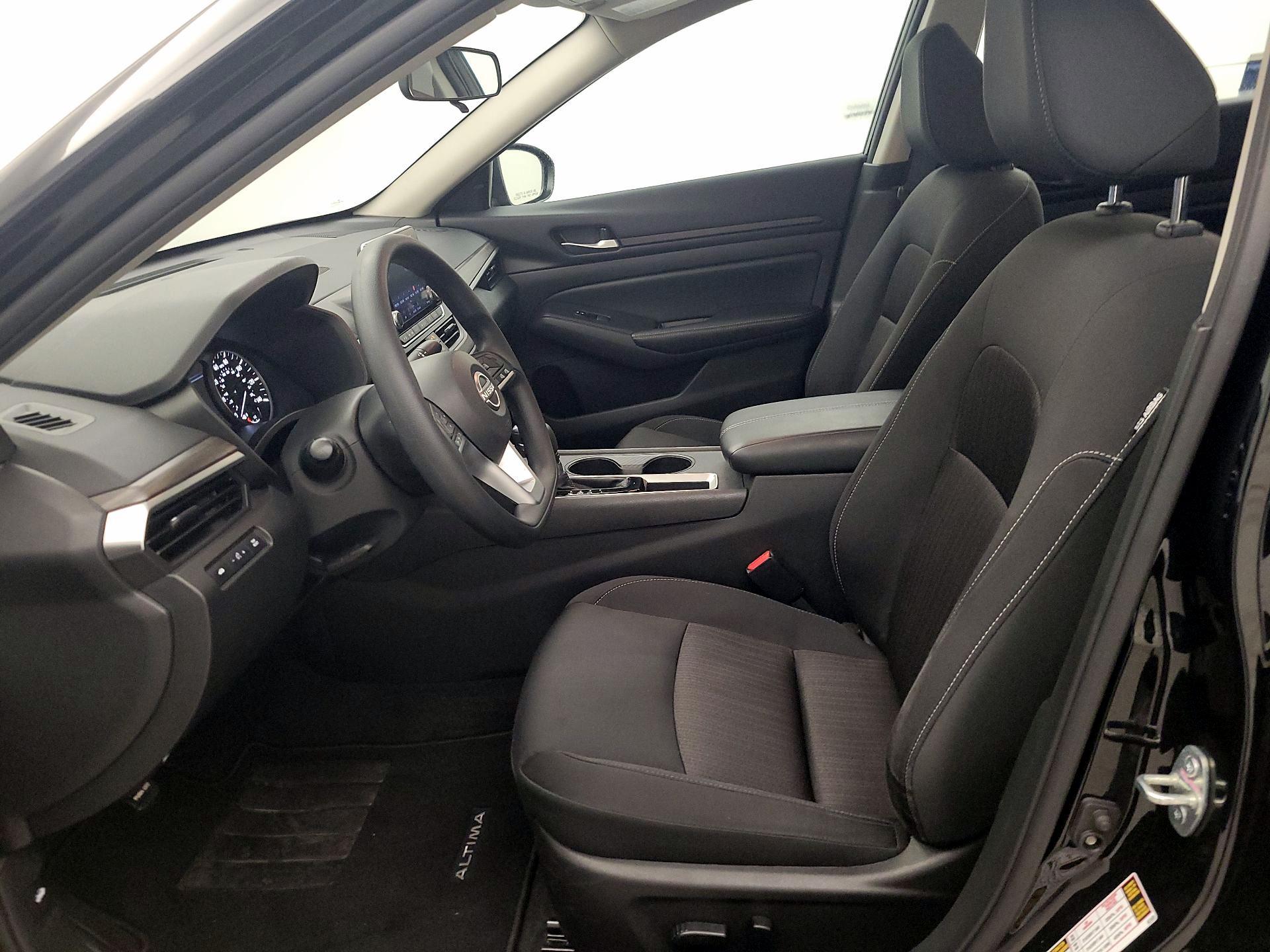 Thumbnail: 2025 Nissan Altima - 11