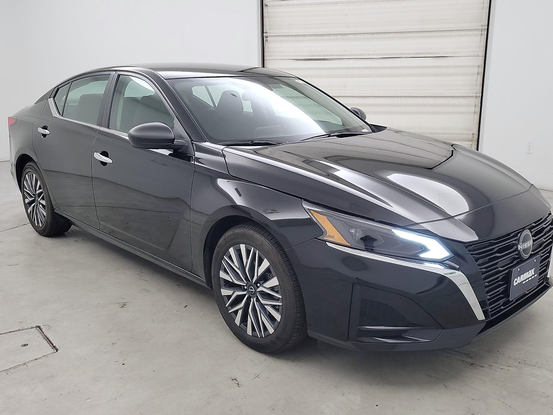 Thumbnail: 2025 Nissan Altima - 1