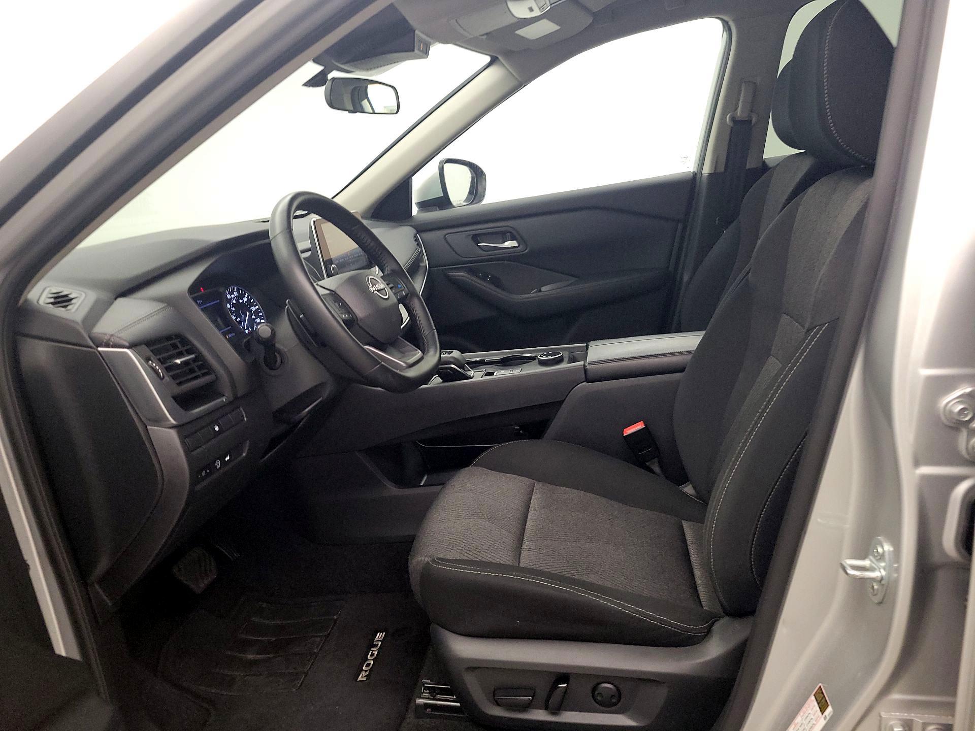 Thumbnail: 2025 Nissan Rogue - 11