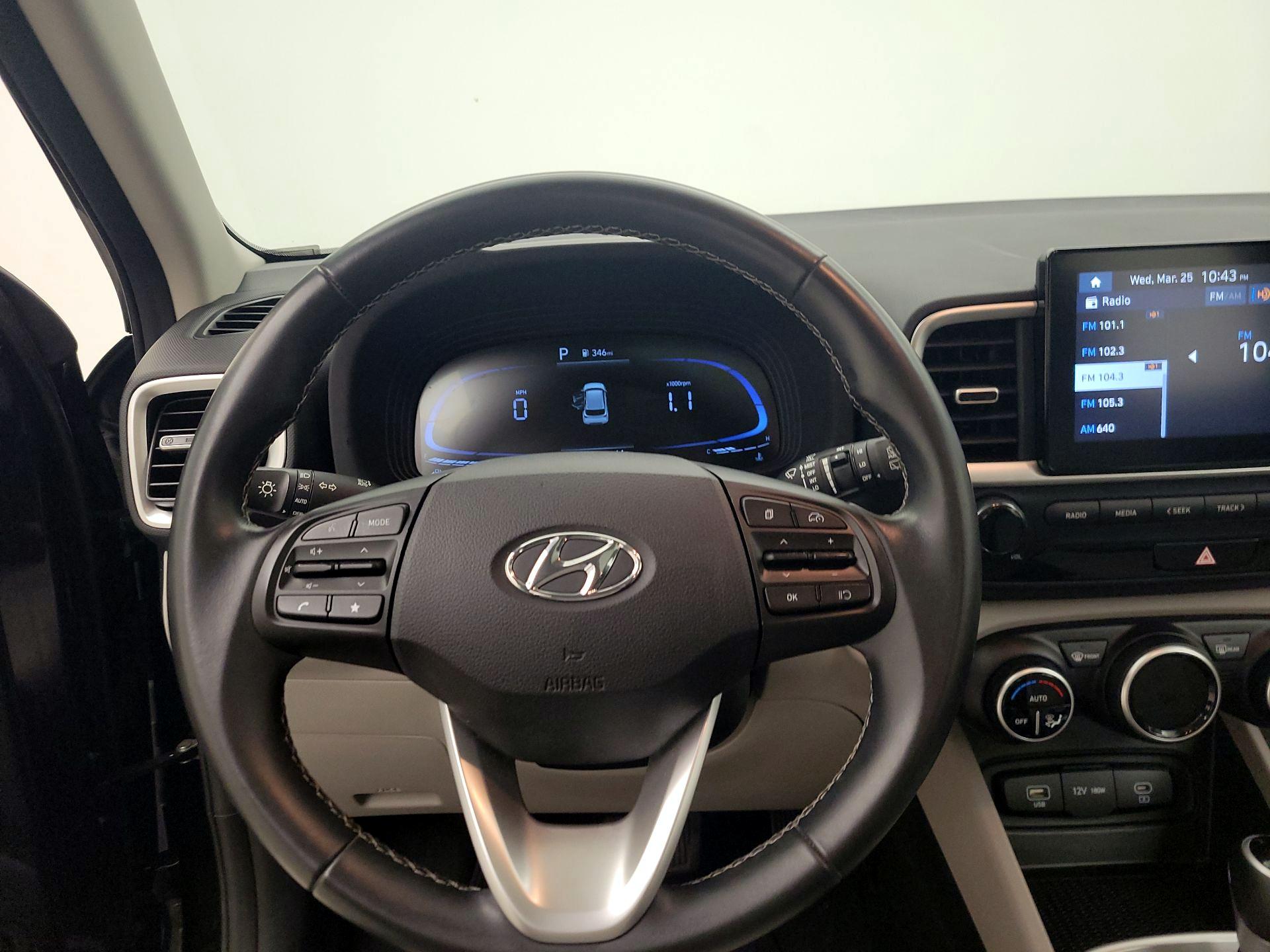 Thumbnail: 2025 Hyundai Venue - 10