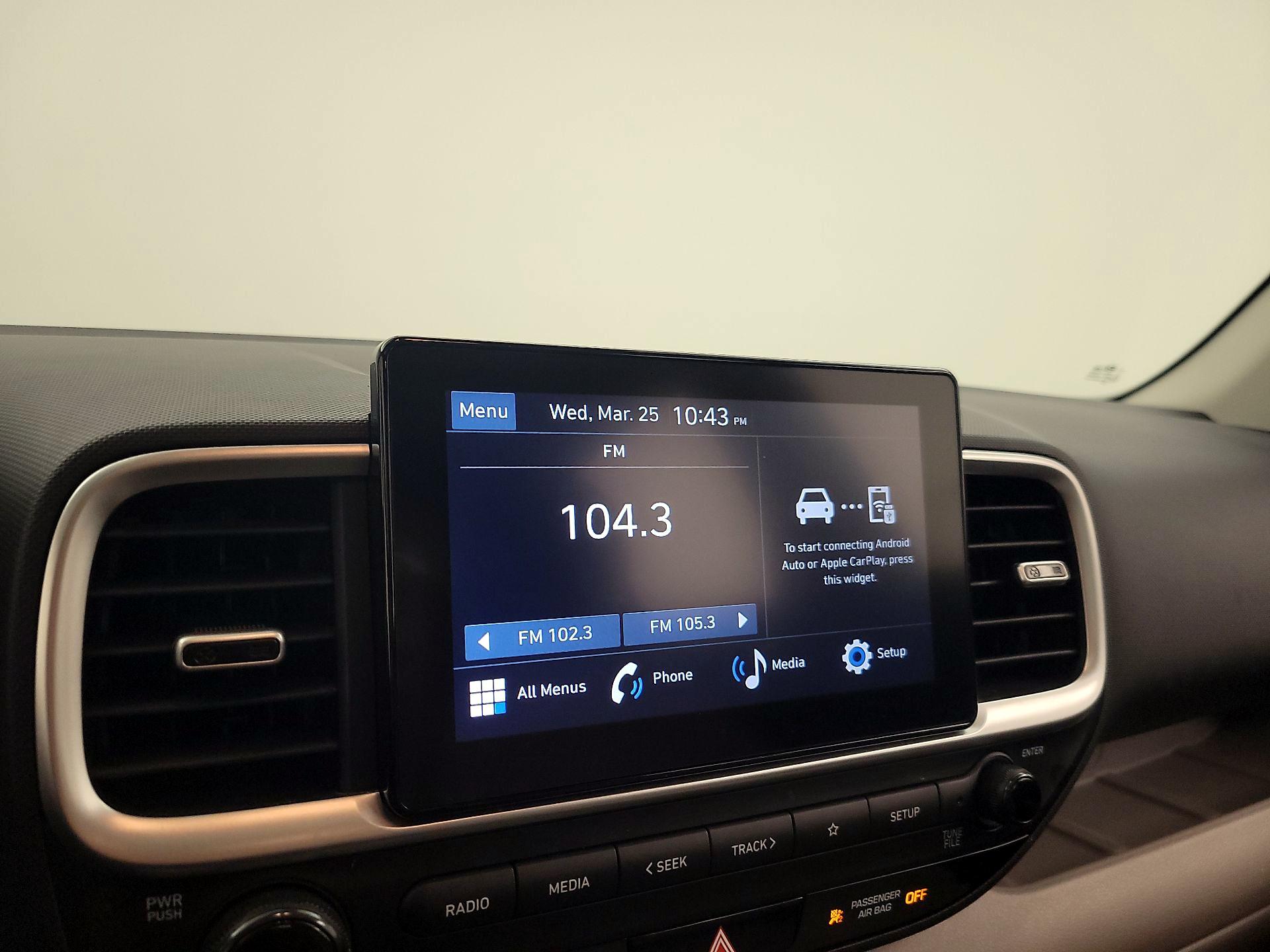 Thumbnail: 2025 Hyundai Venue - 15