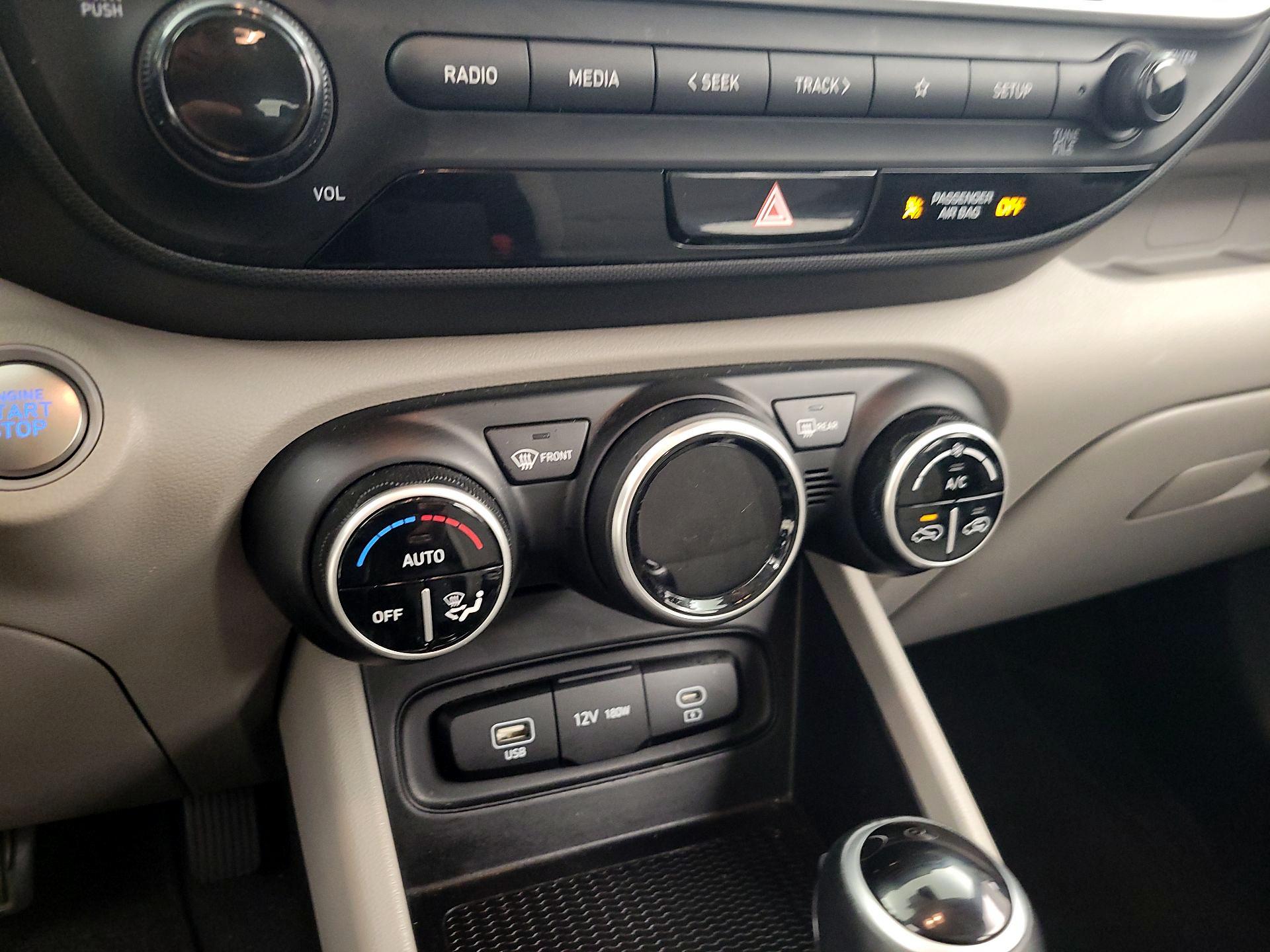 Thumbnail: 2025 Hyundai Venue - 16