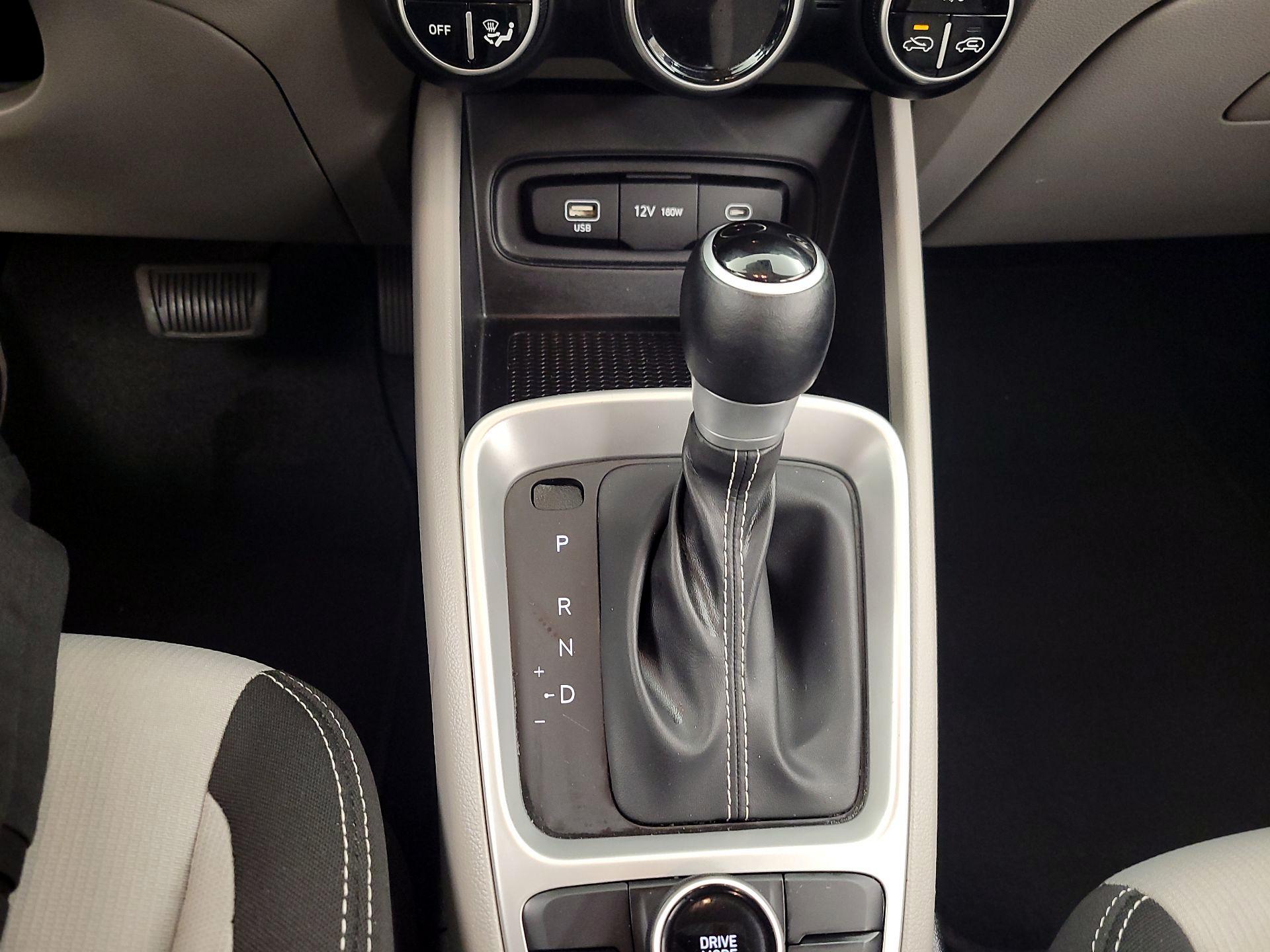 Thumbnail: 2025 Hyundai Venue - 17