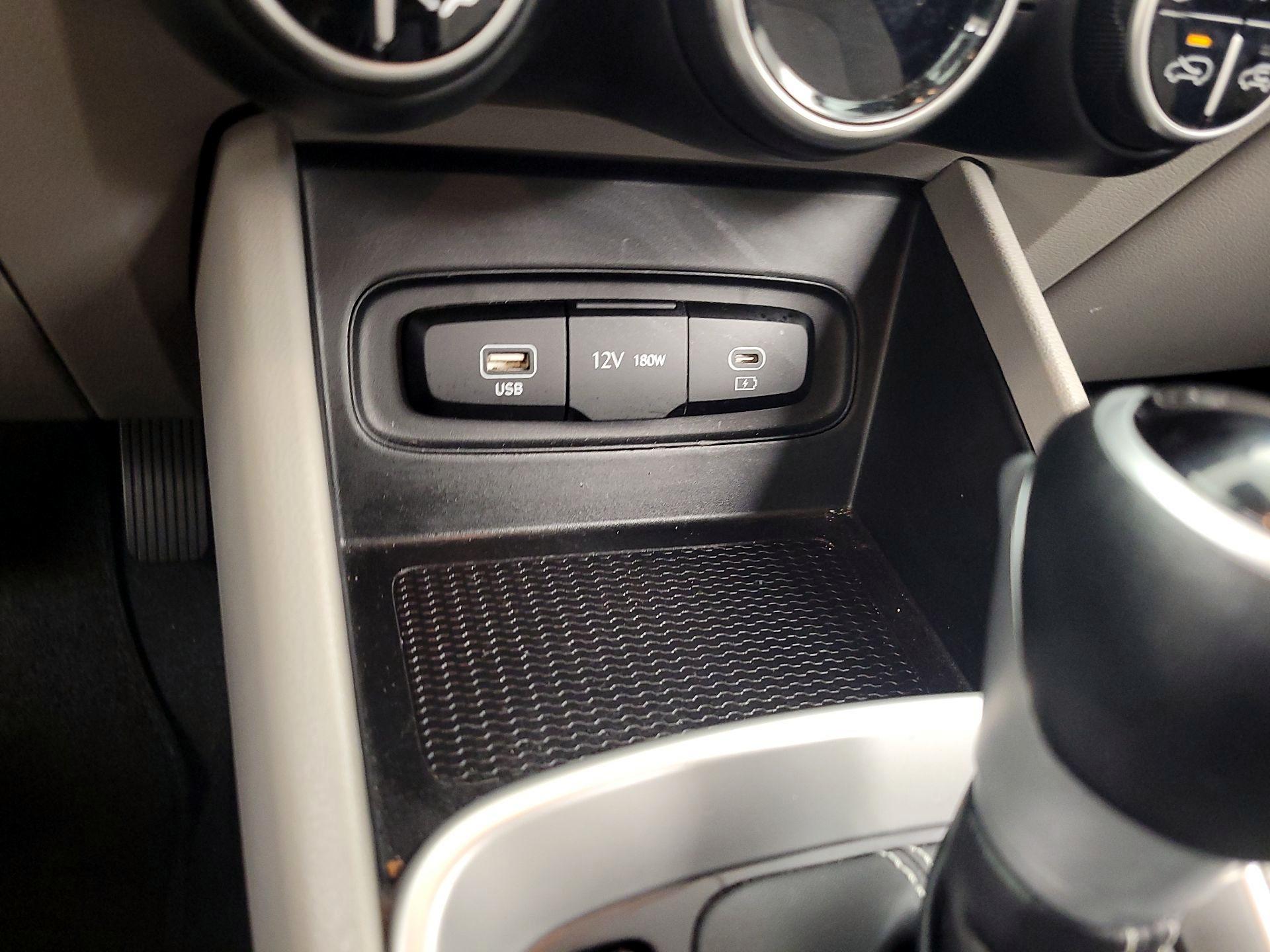 Thumbnail: 2025 Hyundai Venue - 18