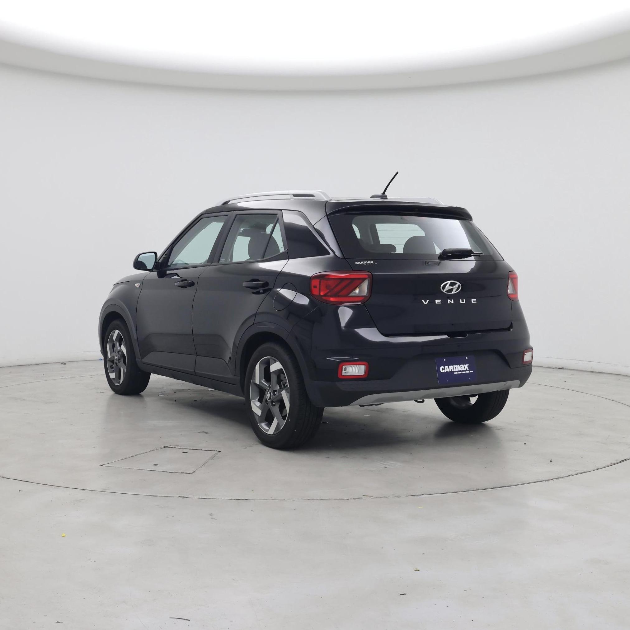 Thumbnail: 2025 Hyundai Venue - 2