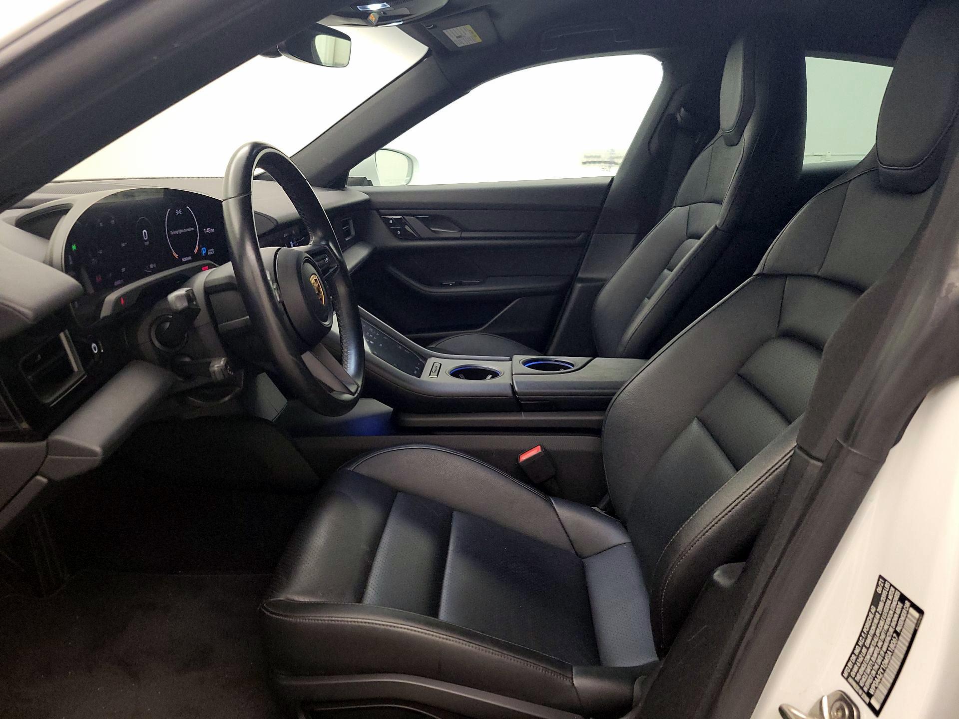 Thumbnail: 2021 Porsche Taycan - 11