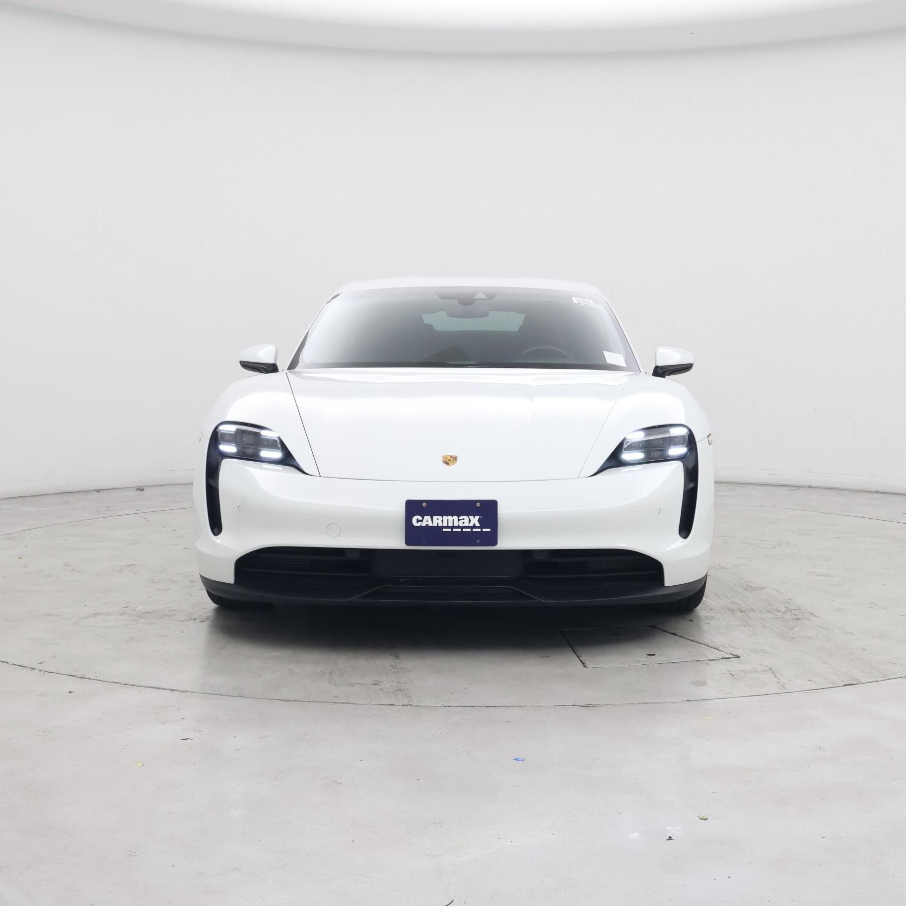 Thumbnail: 2021 Porsche Taycan - 5