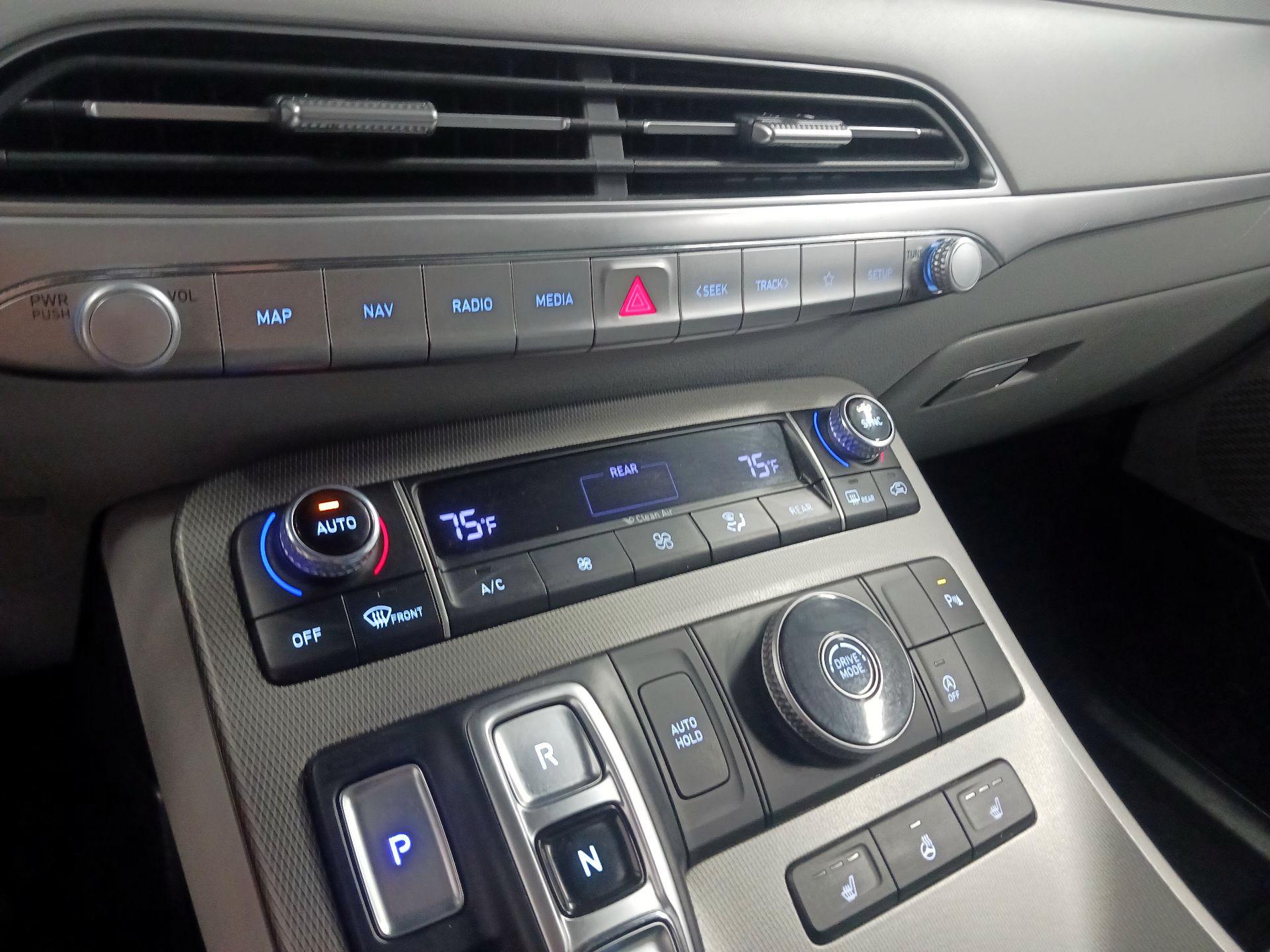 Thumbnail: 2022 Hyundai Palisade - 16