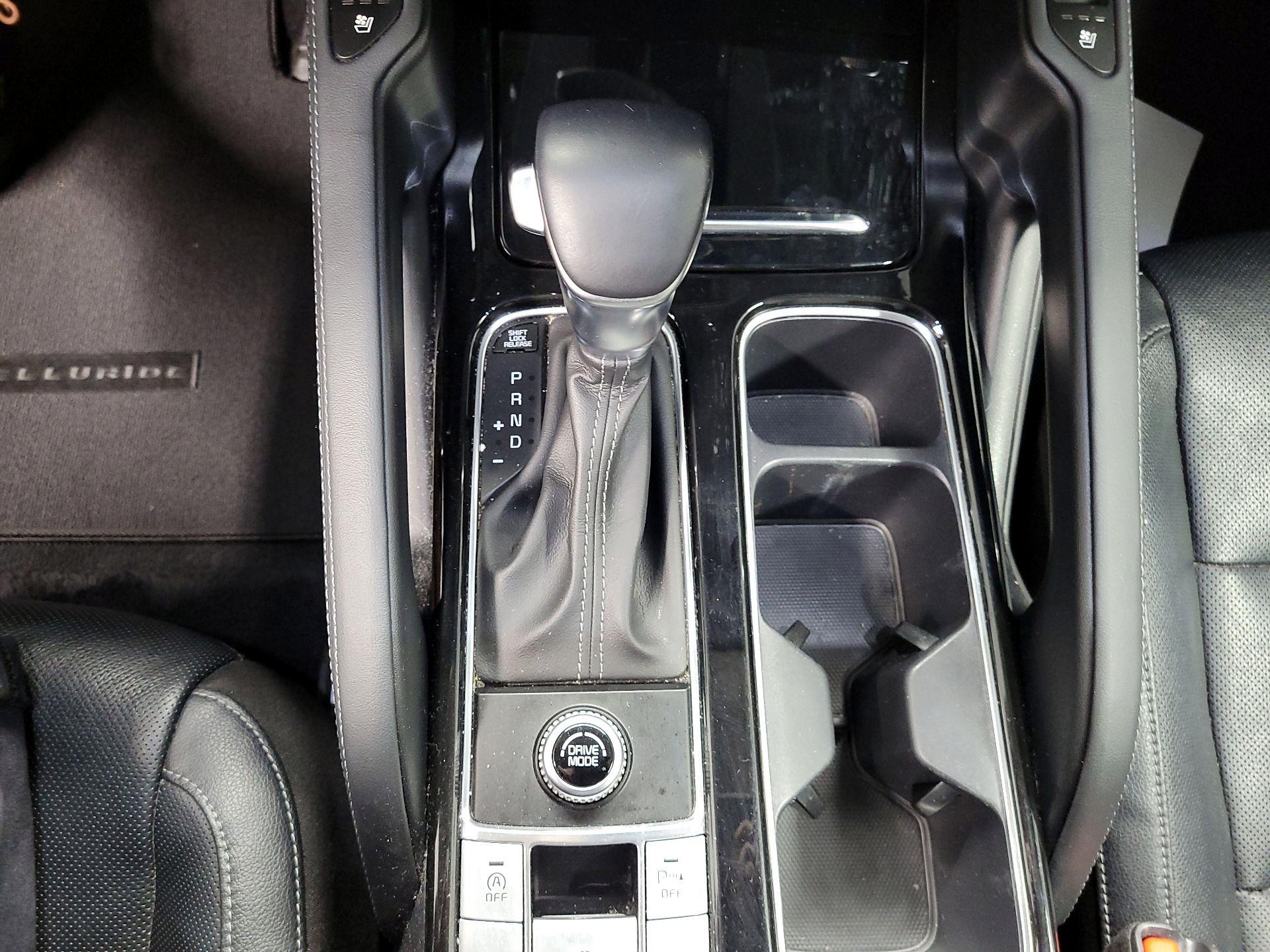 Thumbnail: 2022 Kia Telluride - 17