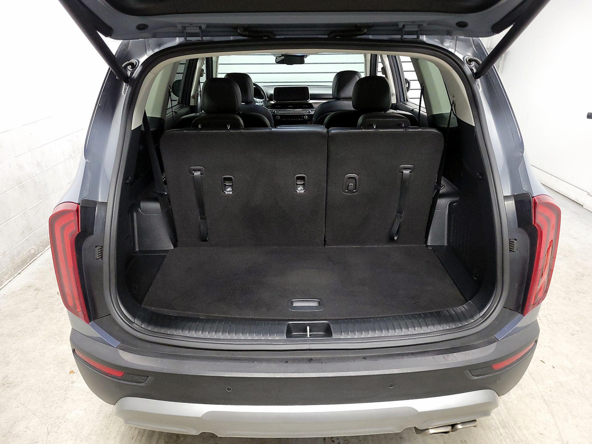 Thumbnail: 2022 Kia Telluride - 19