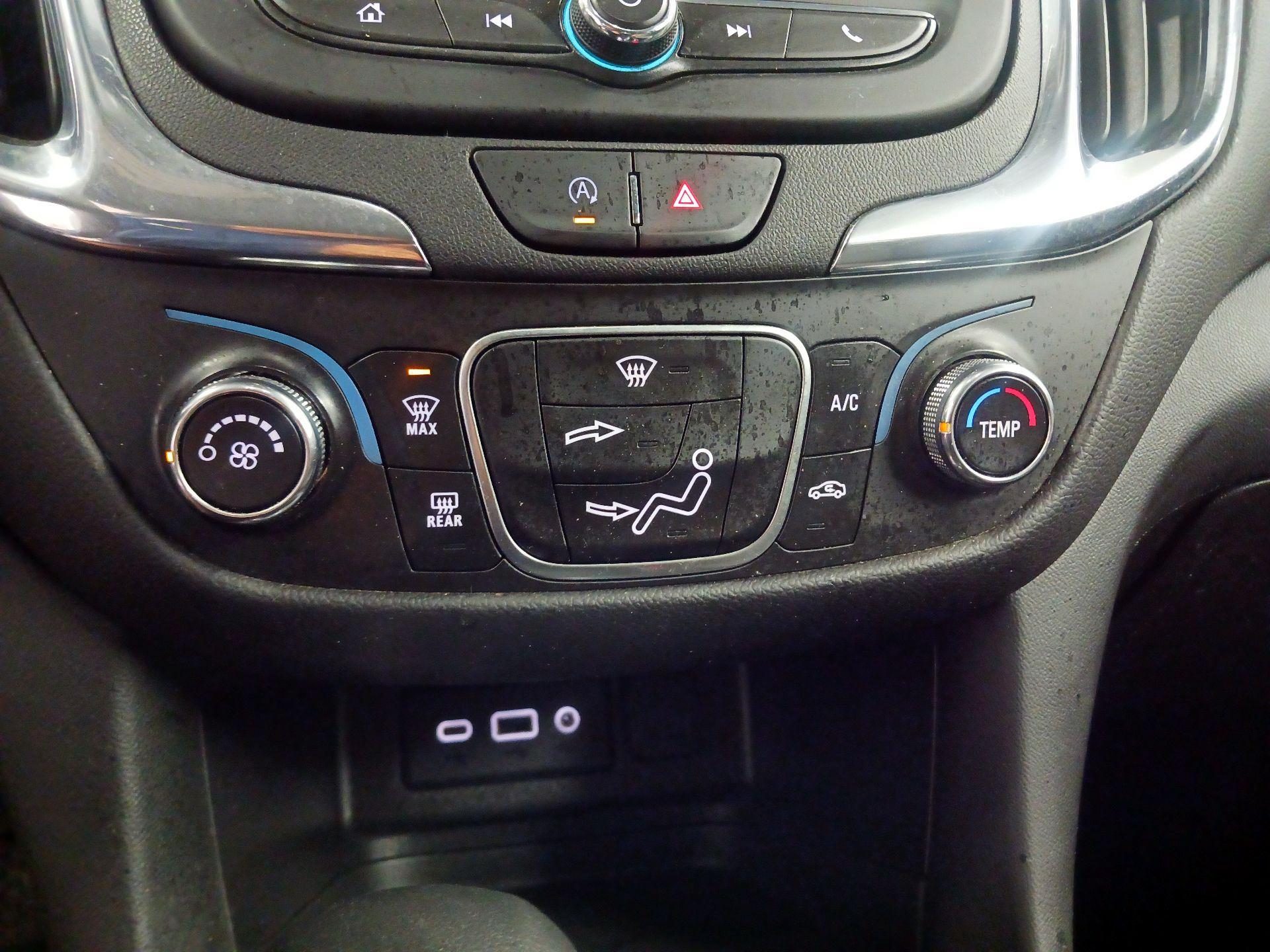 Thumbnail: 2023 Chevrolet Equinox - 16